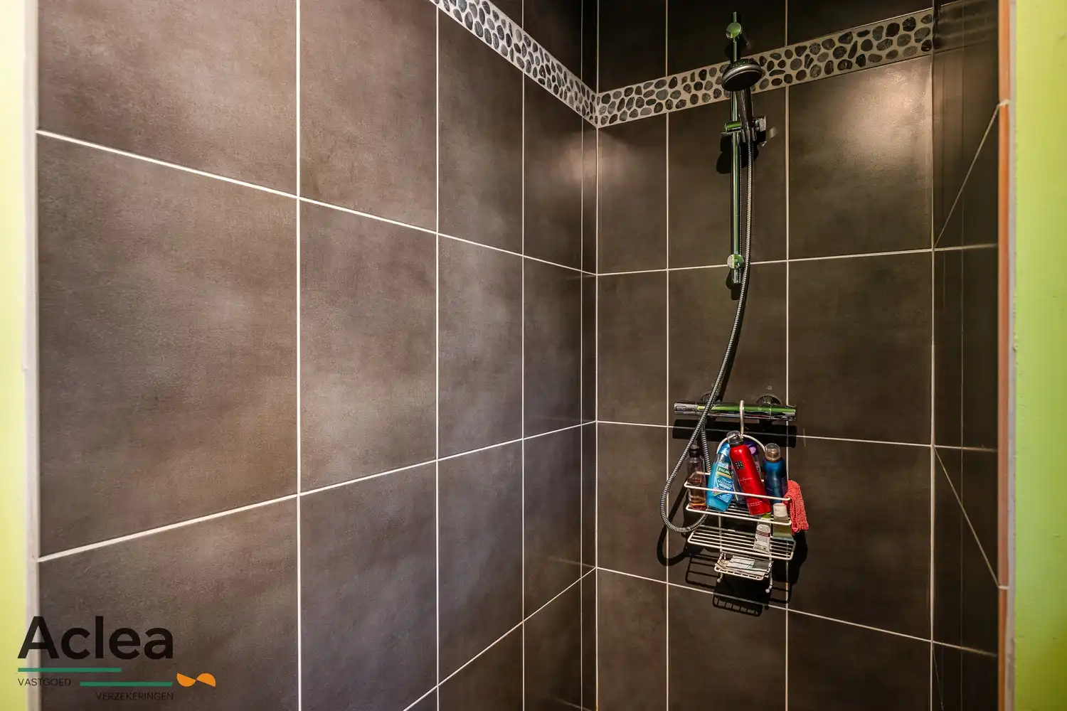 Smaakvol, ruim appartement met garage foto 21