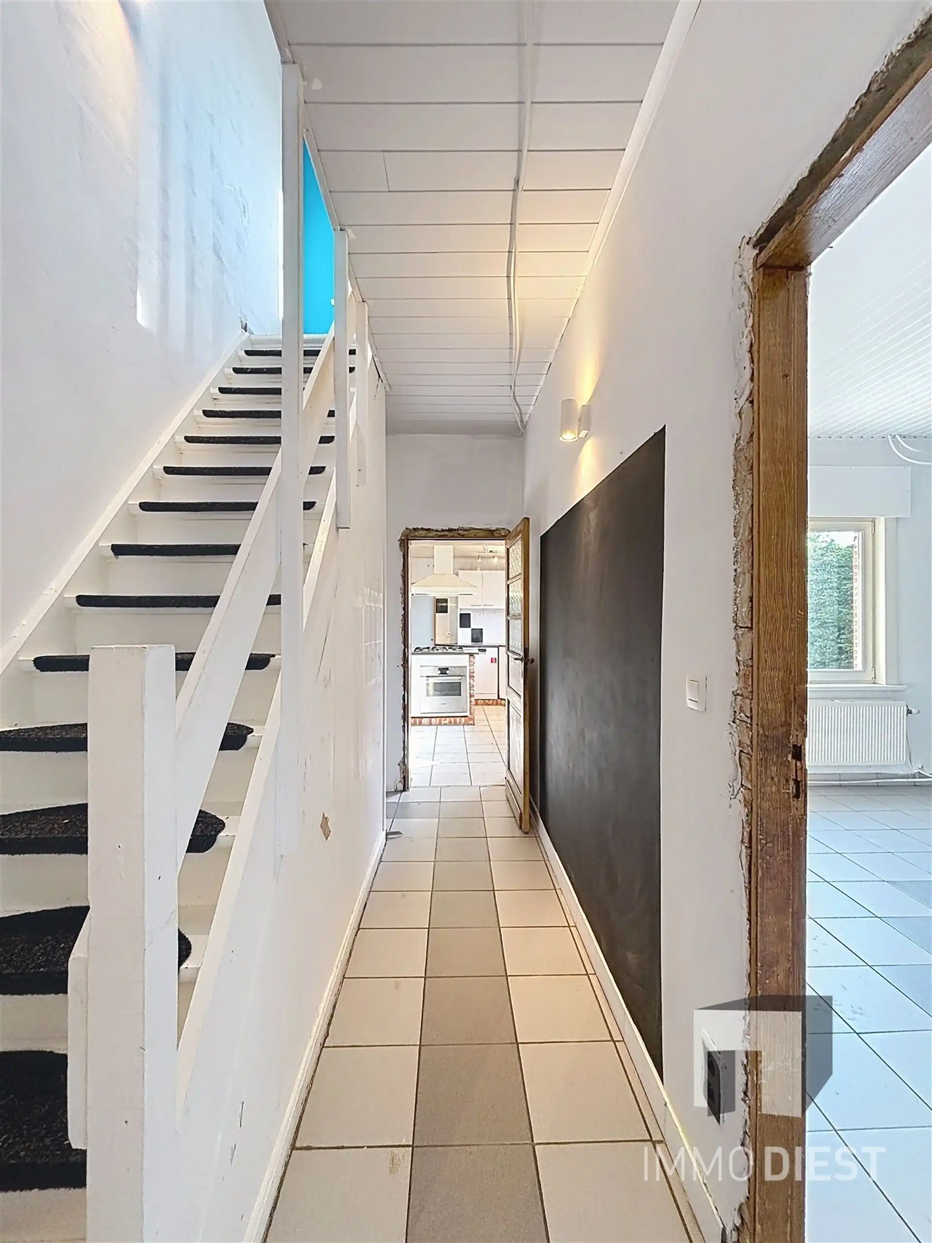 Op te frissen, halfopen bebouwing in het rustige Averbode. foto 5