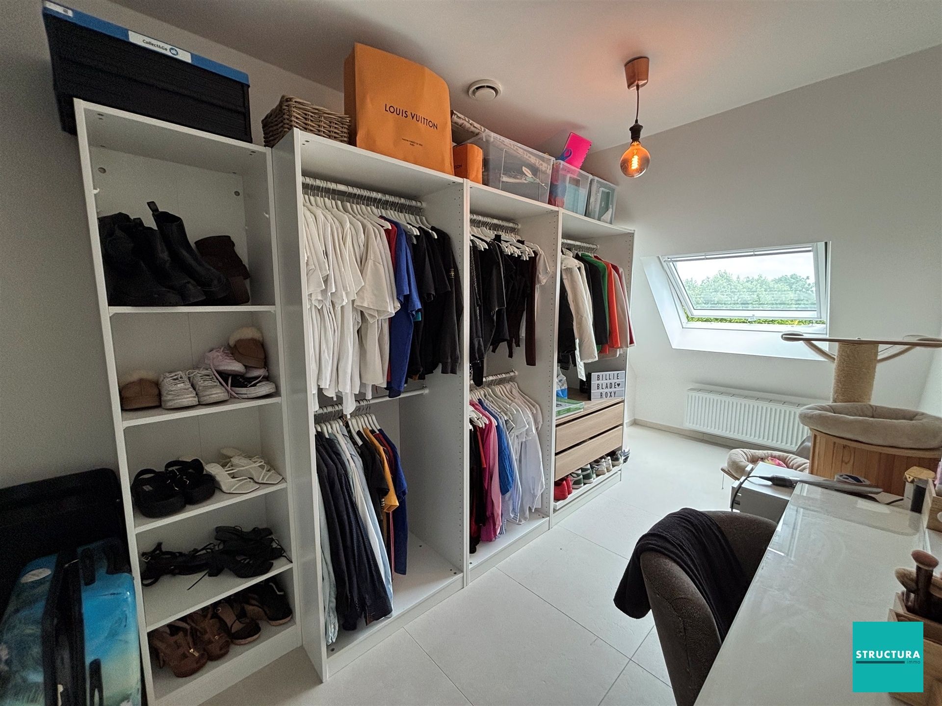 BEZOEKEN VOLZET - Appartement met  kamers en terras in het centrum van Steenhuffel foto 12