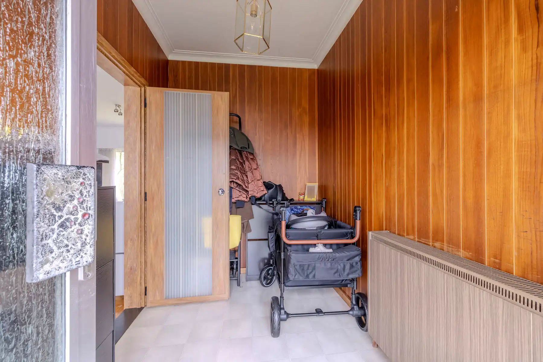 Rustig gelegen te renoveren woning met 2 slp op mooi perceel foto 14