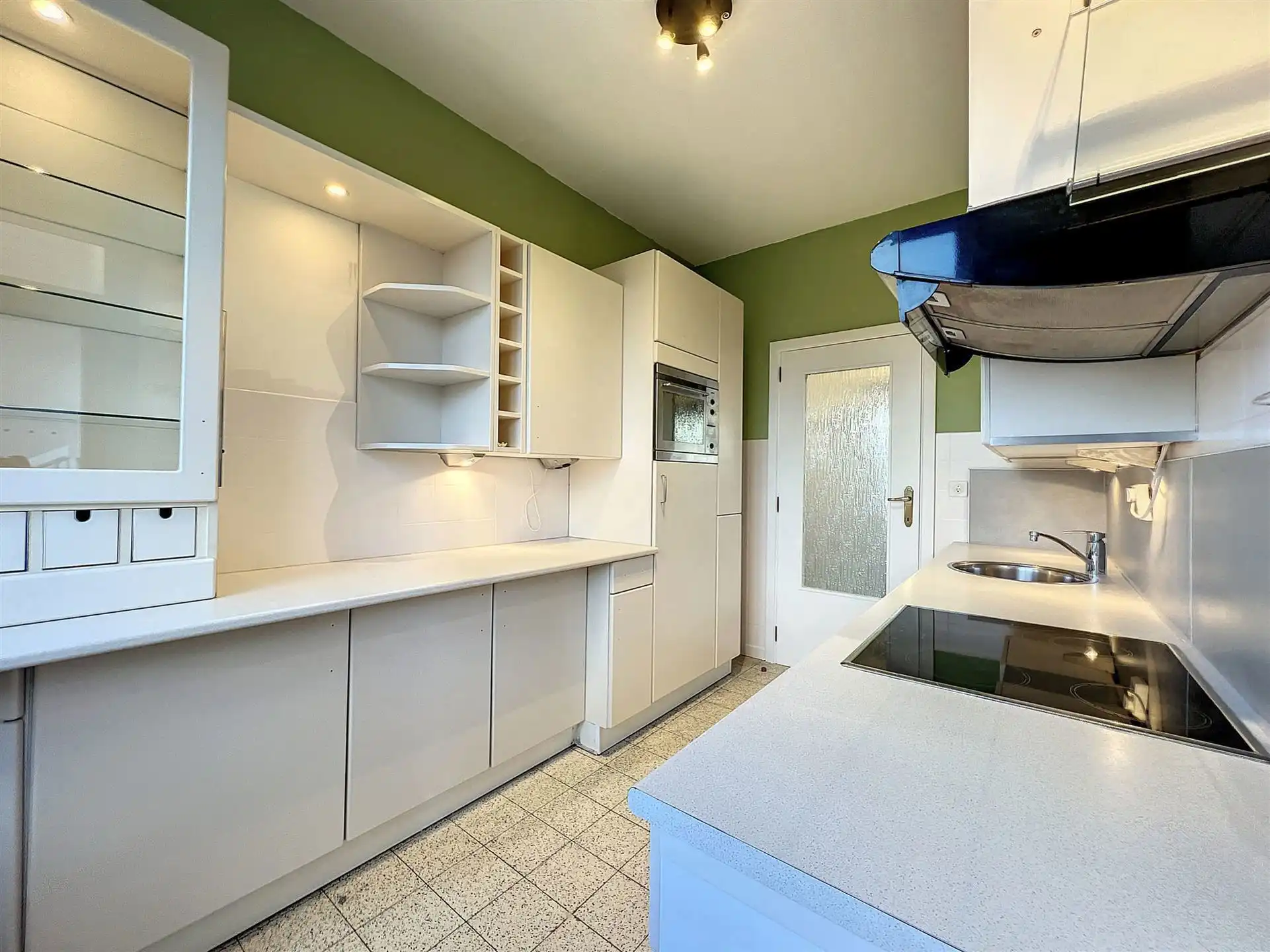 Mooi appartement met 2 slaapkamers + garagebox foto 3