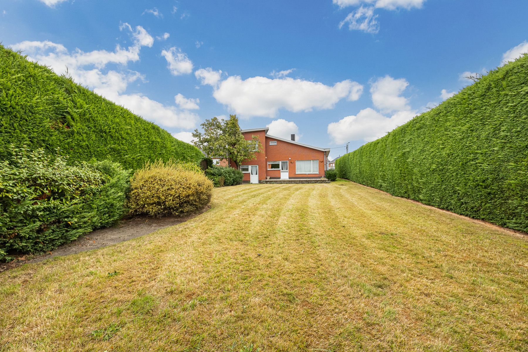 IN OPTIE. Vrijstaande woning met 3slk op 678m2 foto 28