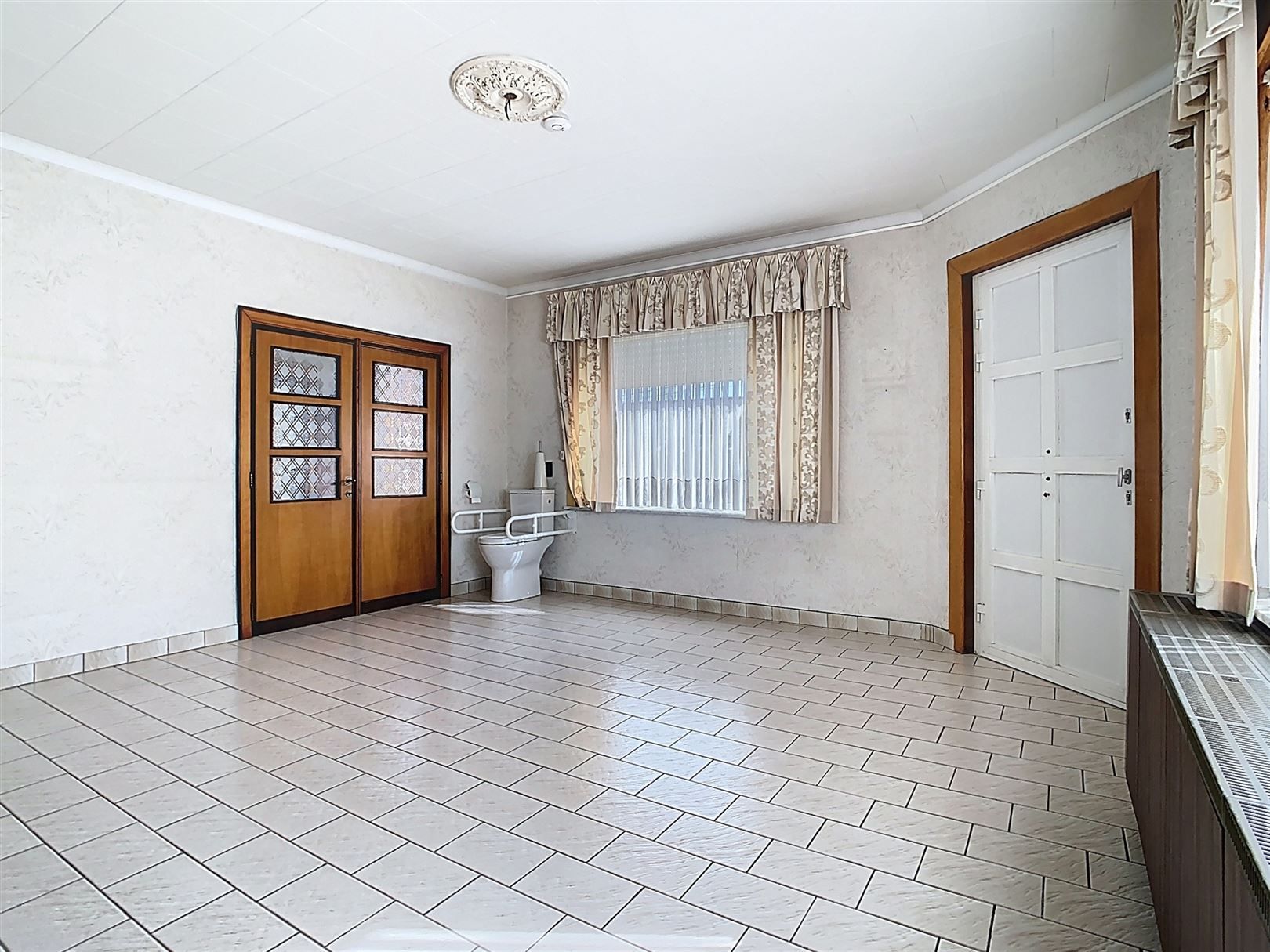 Te renoveren woning, 4 slpks, bijgebouwen, tuin, 9a 71ca  foto 14