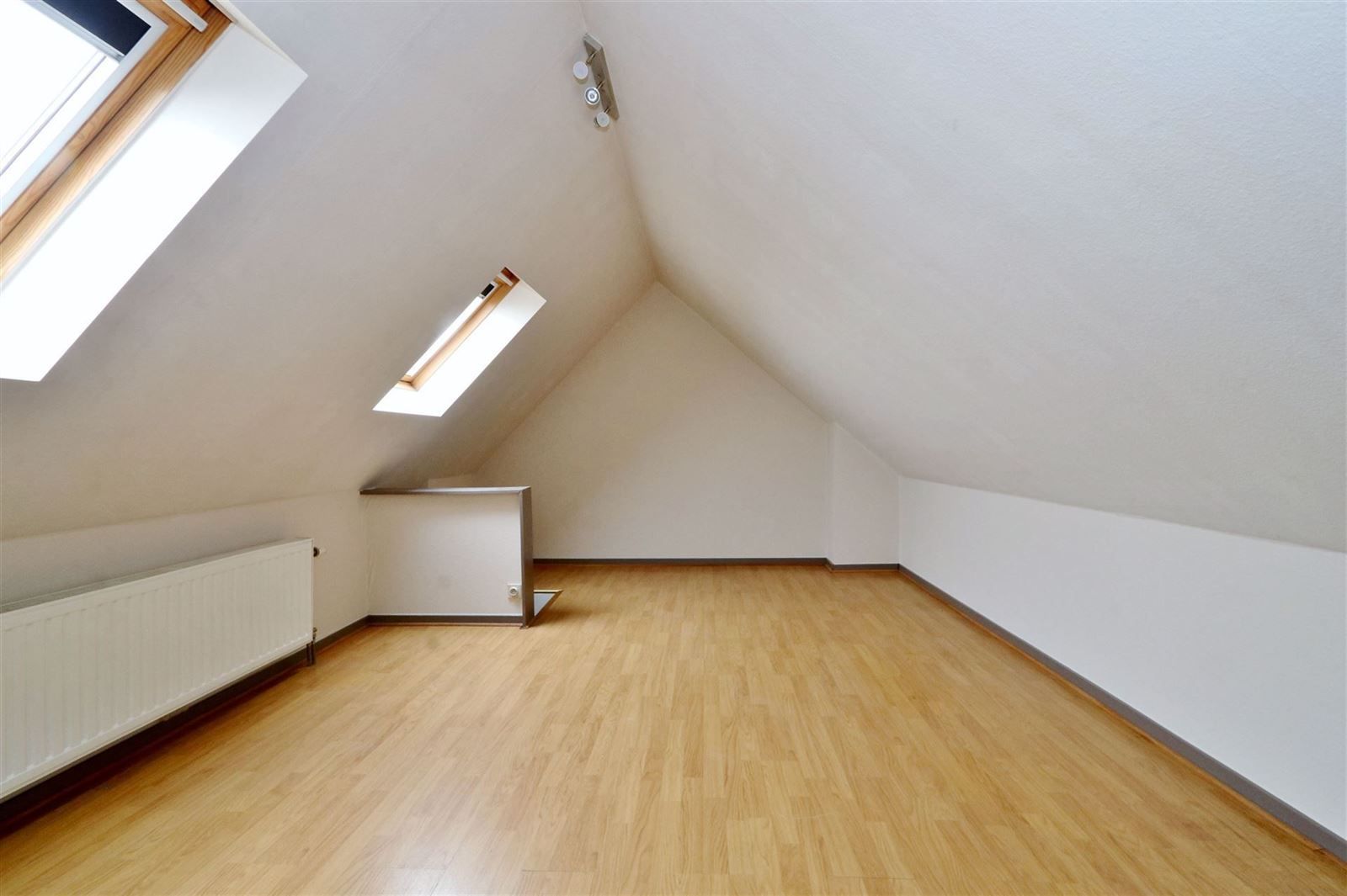 Appartement met 2 slaapkamers, ingerichte zolder en kelder foto 12