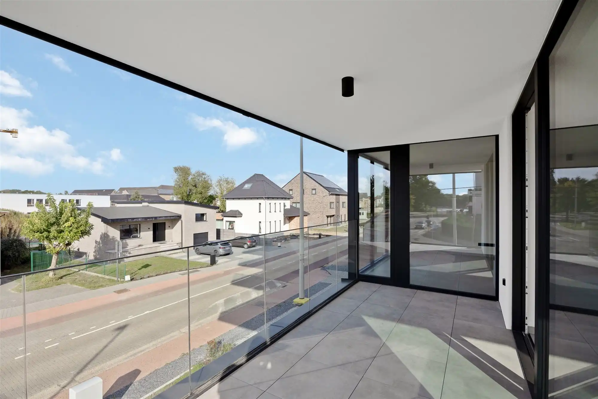 NIEUWBOUW APPARTEMENT VAN 113M² MET 2 SLAAPKAMERS EN TERRASSEN MET MOGELIJKHEID TOT AANKOOP 6% BTW! foto 3