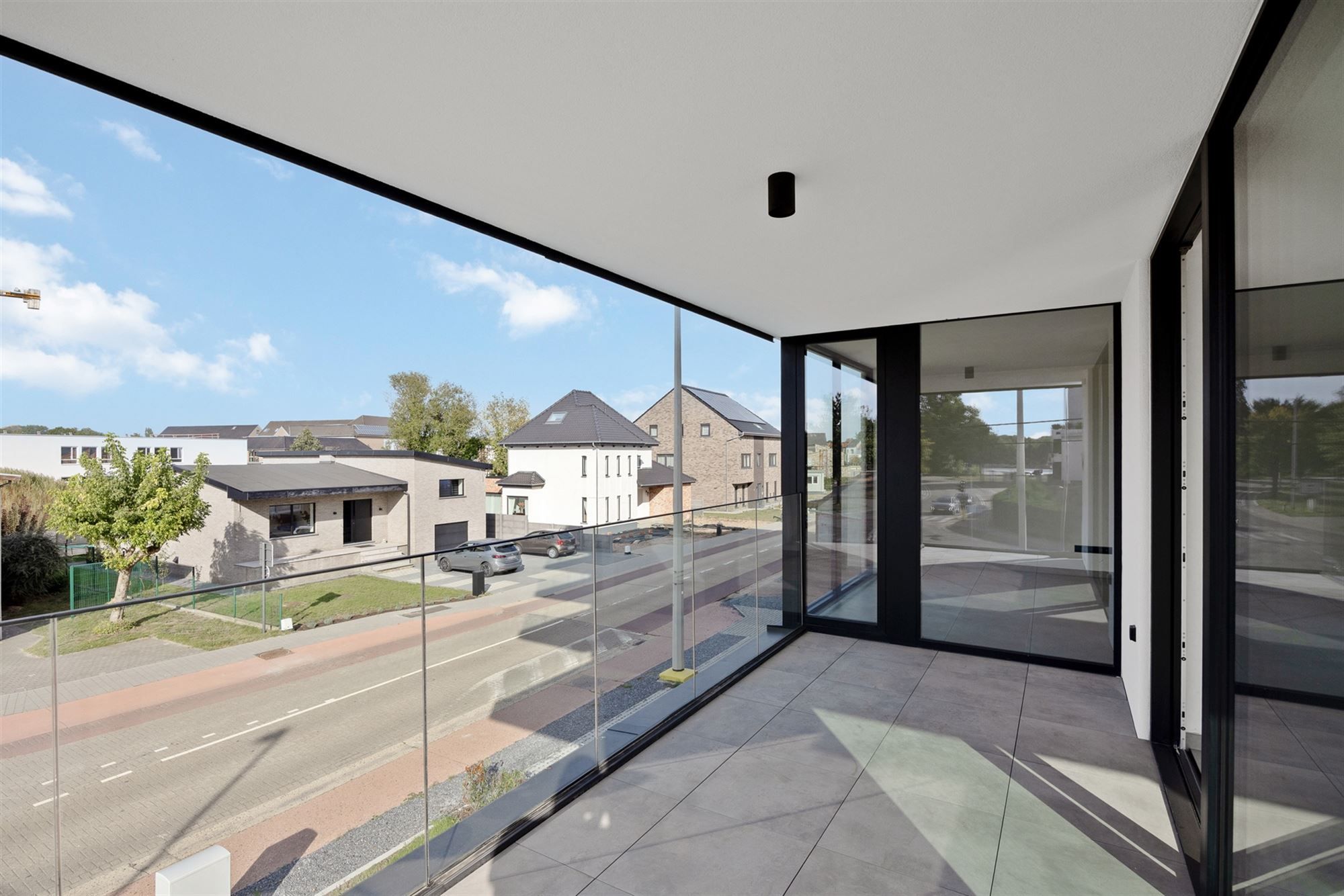 NIEUWBOUW APPARTEMENT VAN 113M² MET 2 SLAAPKAMERS EN TERRASSEN MET MOGELIJKHEID TOT AANKOOP 6% BTW! foto 3