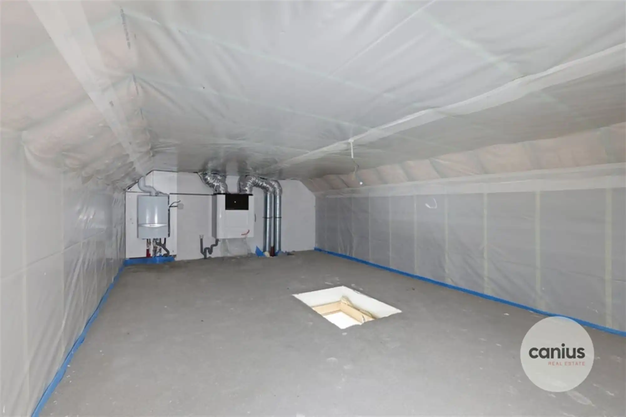 LANDELIJKE WONING MET 3 SLKS EN CARPORT foto 19