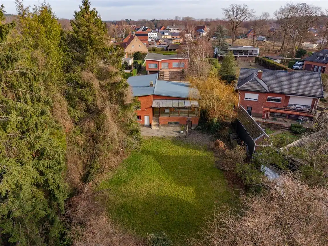 Te renoveren splitlevel woning in doodlopende straat foto 34