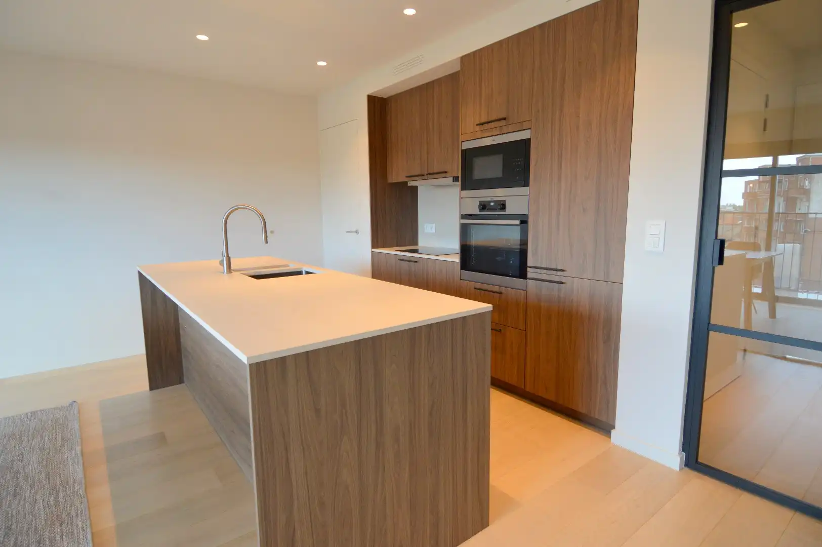 Luxe penthouse met 2 terrassen in centrum Kortrijk foto 6