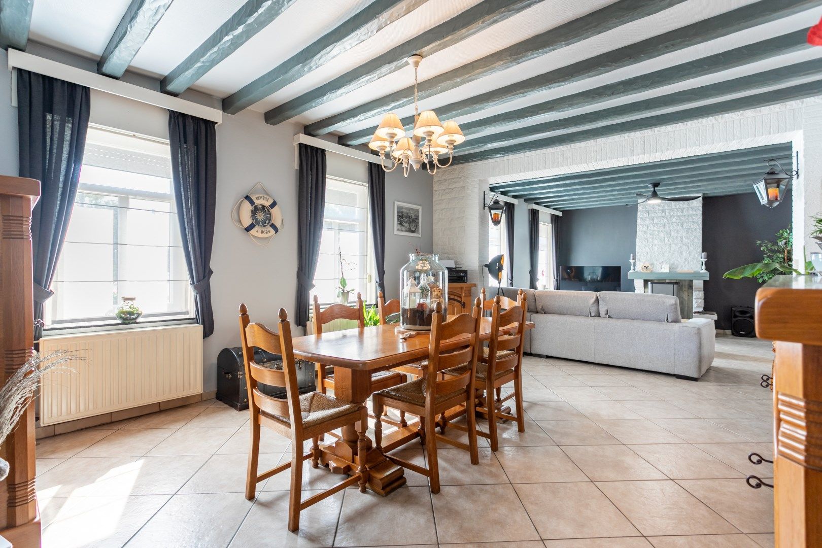 Ruime kangoeroewoning met 6 slpks, 2bdks, 2 garages en tuin te Oetingen foto 4