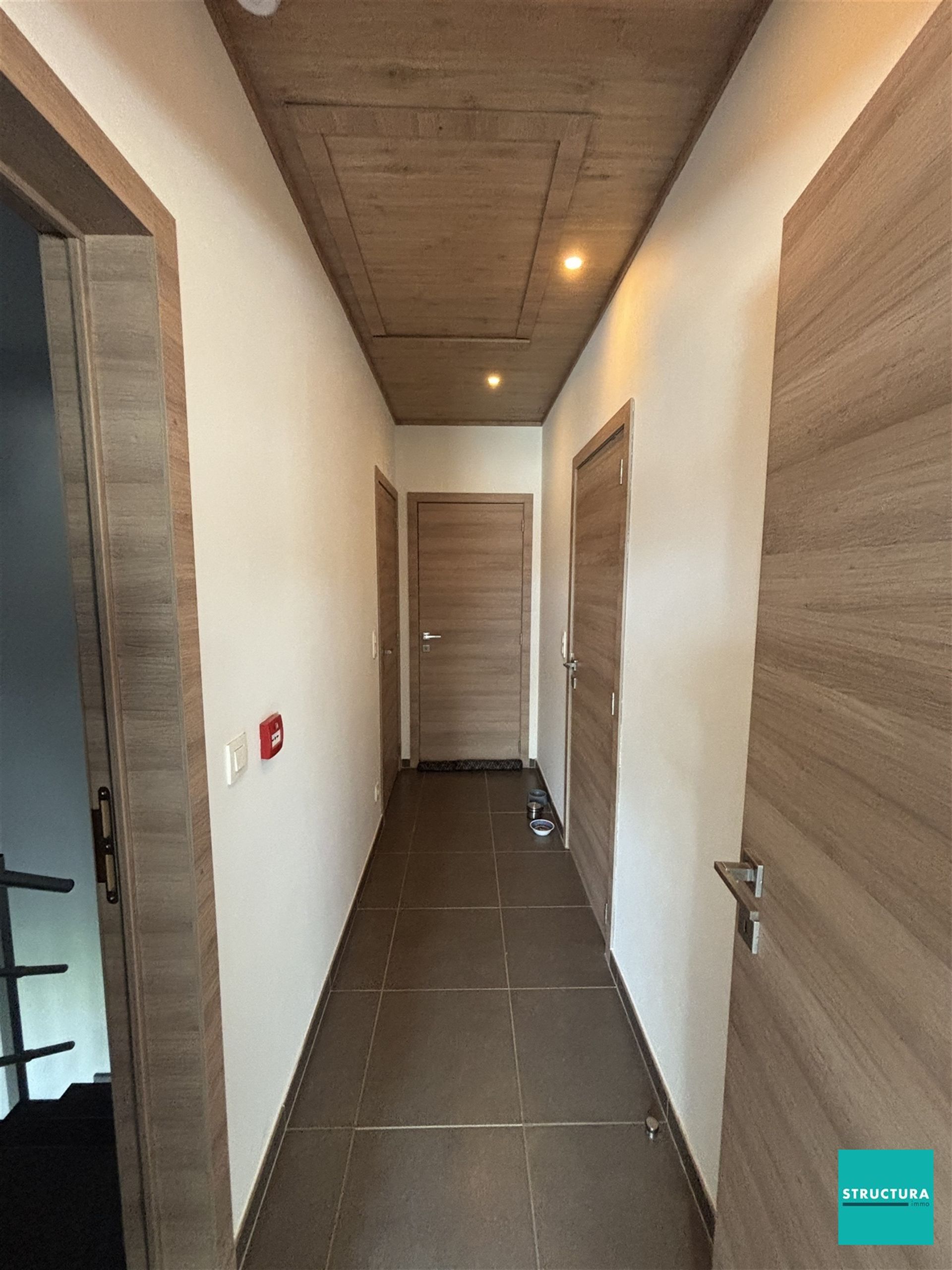 Appartement met twee slaapkamers en terras foto 6