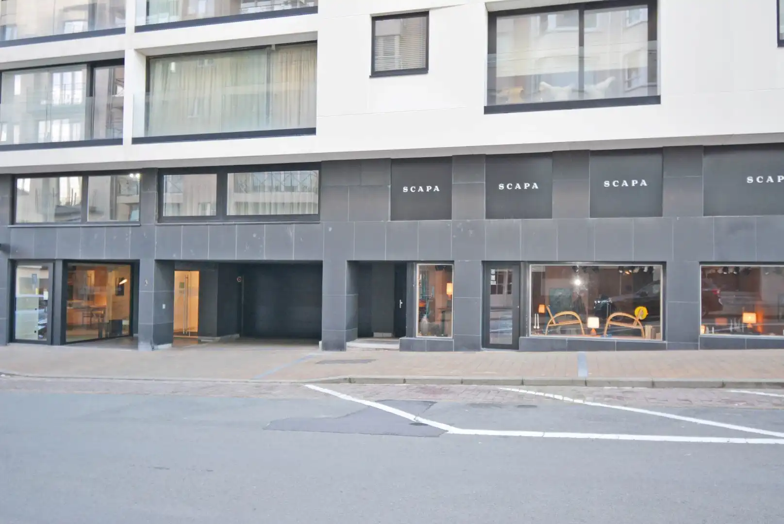 Autostaanplaats in residentie Globe in Het Zoute foto {{pictureIndex}}