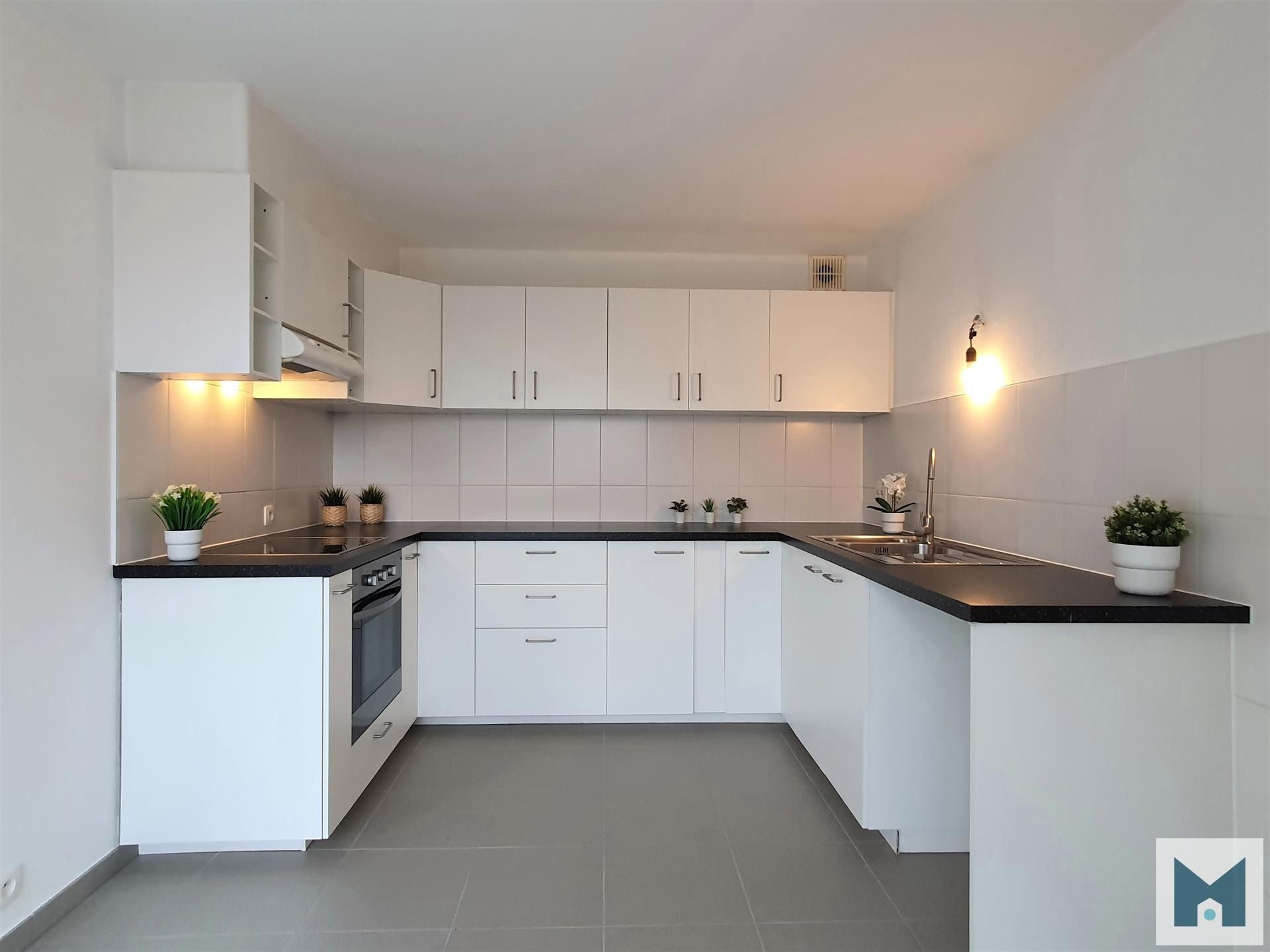 Ruim, modern appartement met 3 slpks te Buggenhout! foto 8