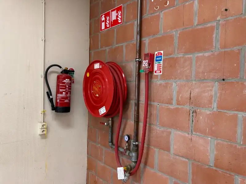 Handelsruimte te huur van 319 m² foto 13