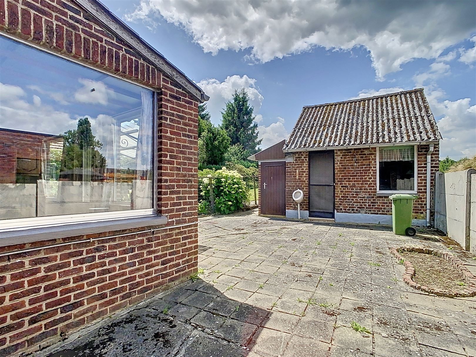 Op te frissen woning, 4 slpks, tuin, garage, 10 are foto 36