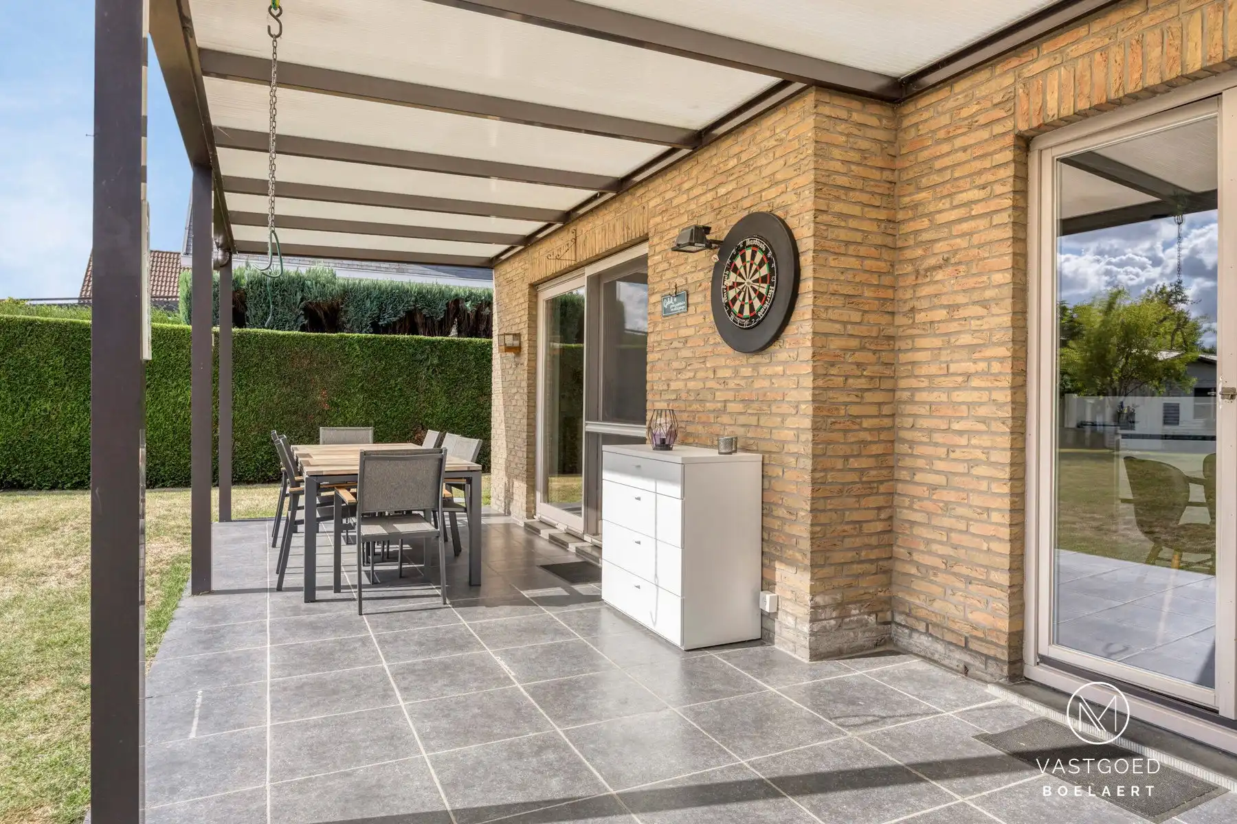 Ruime instapklare villa met sauna en dubbele garage. foto 24