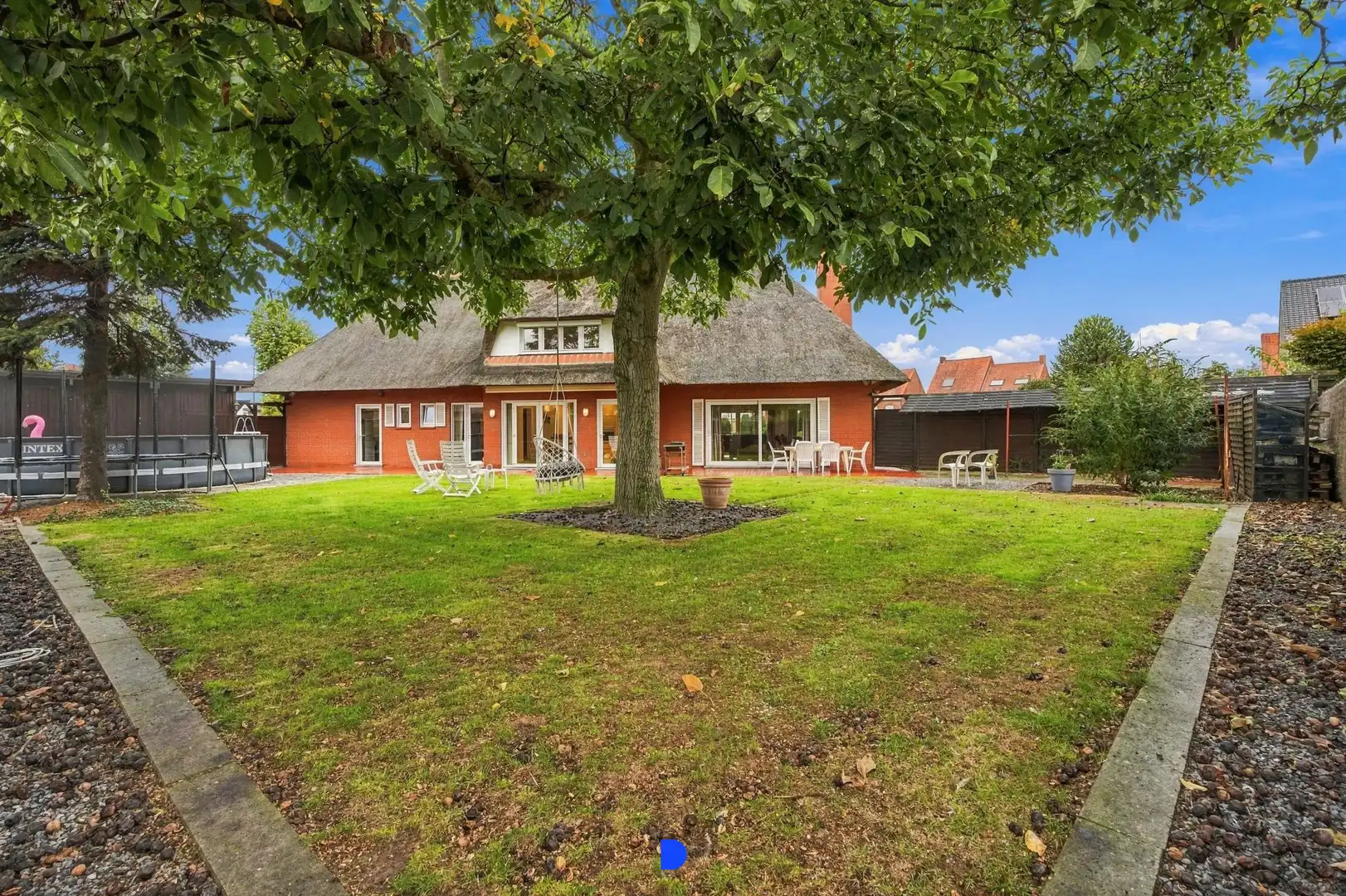 Ruime villa op een perceel van 2.877m² foto 22