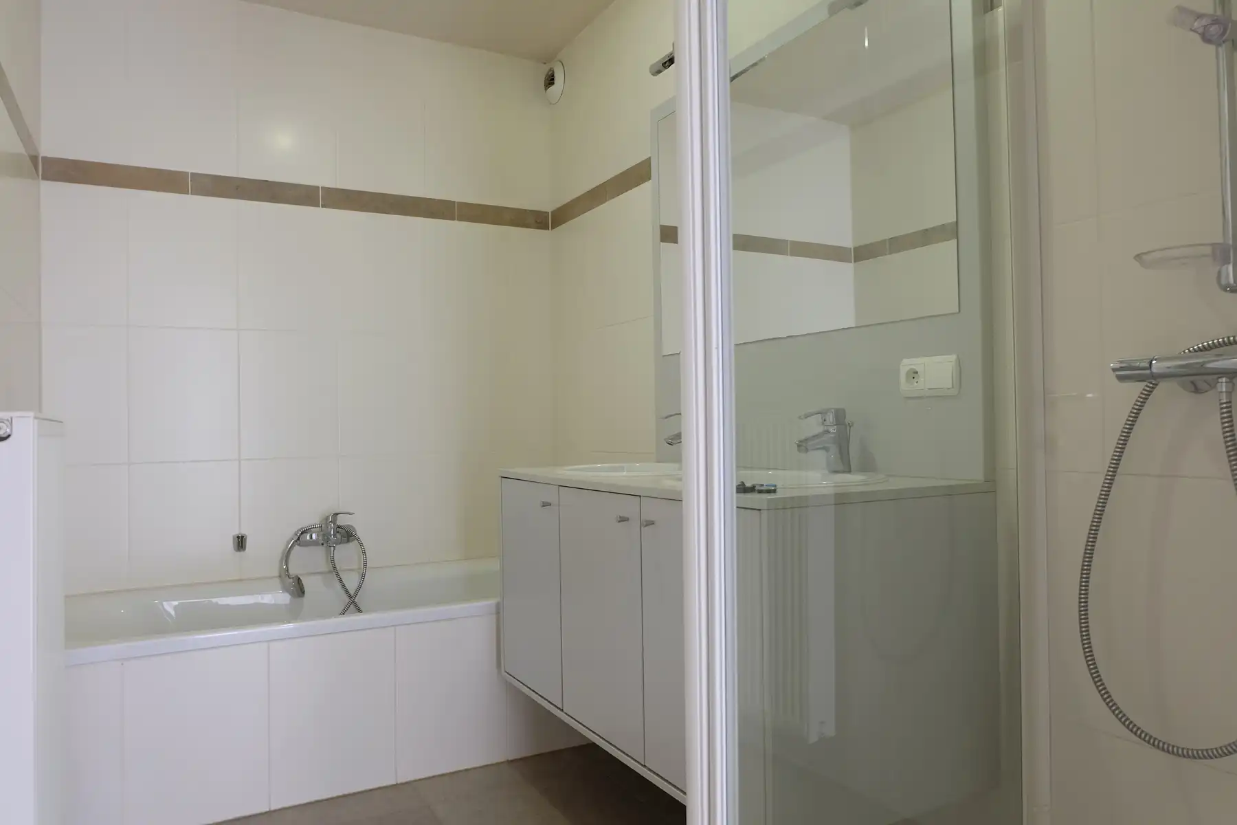 Appartement te huur foto 14