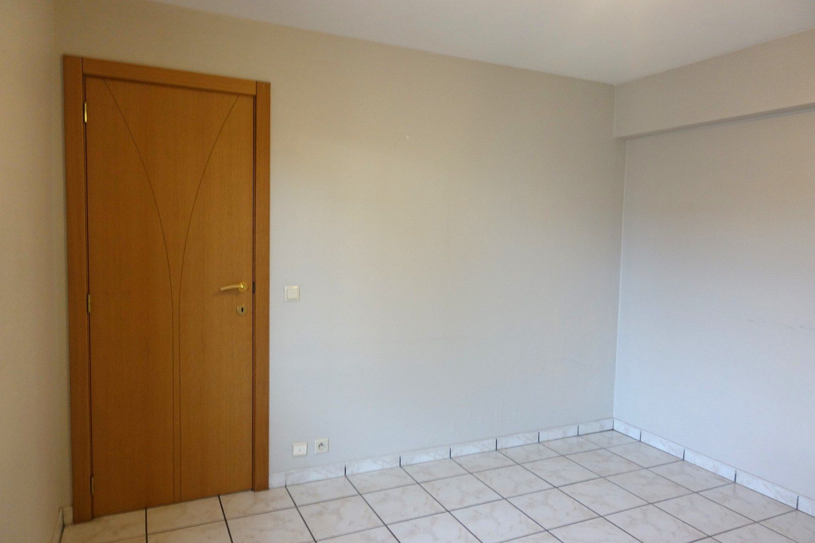 Te huur: appartement met 2 slaapkamers aan de Elisabethlaan in Oostende foto 5