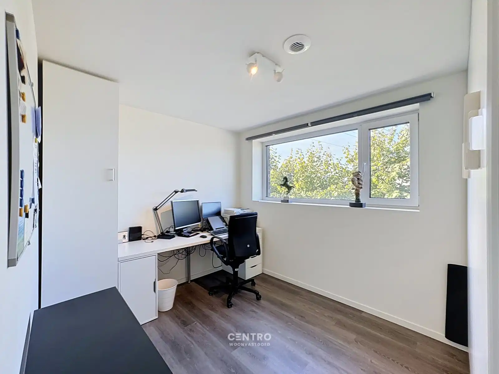 RECENTE ENERGIEZUINIGE woning met 4 slpks, ZUIDger. tuin én garagebox! foto 16