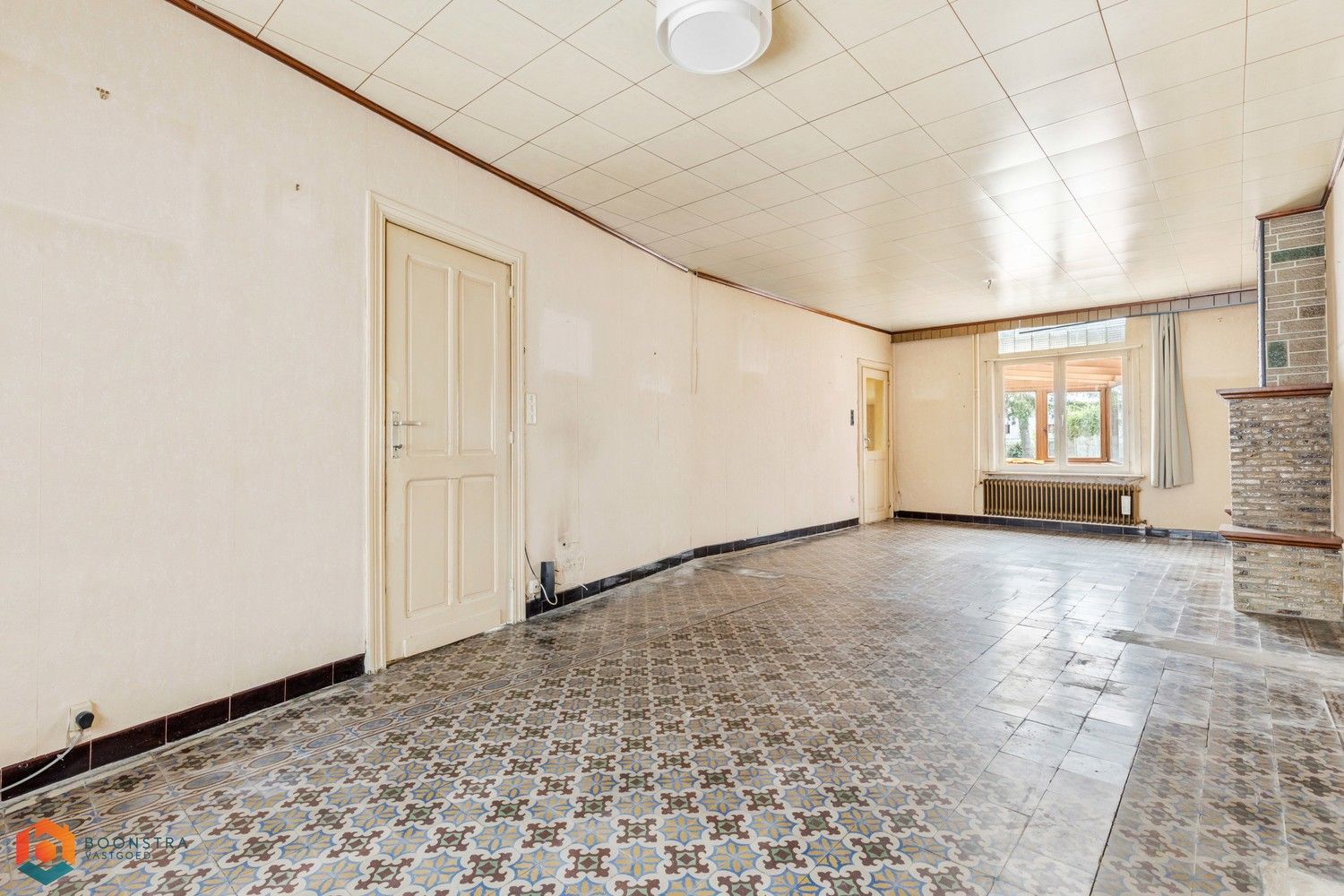 Te renoveren woning met 3 ruime slpkrs in centrum Onze-Lieve-Vrouw-Waver foto 4