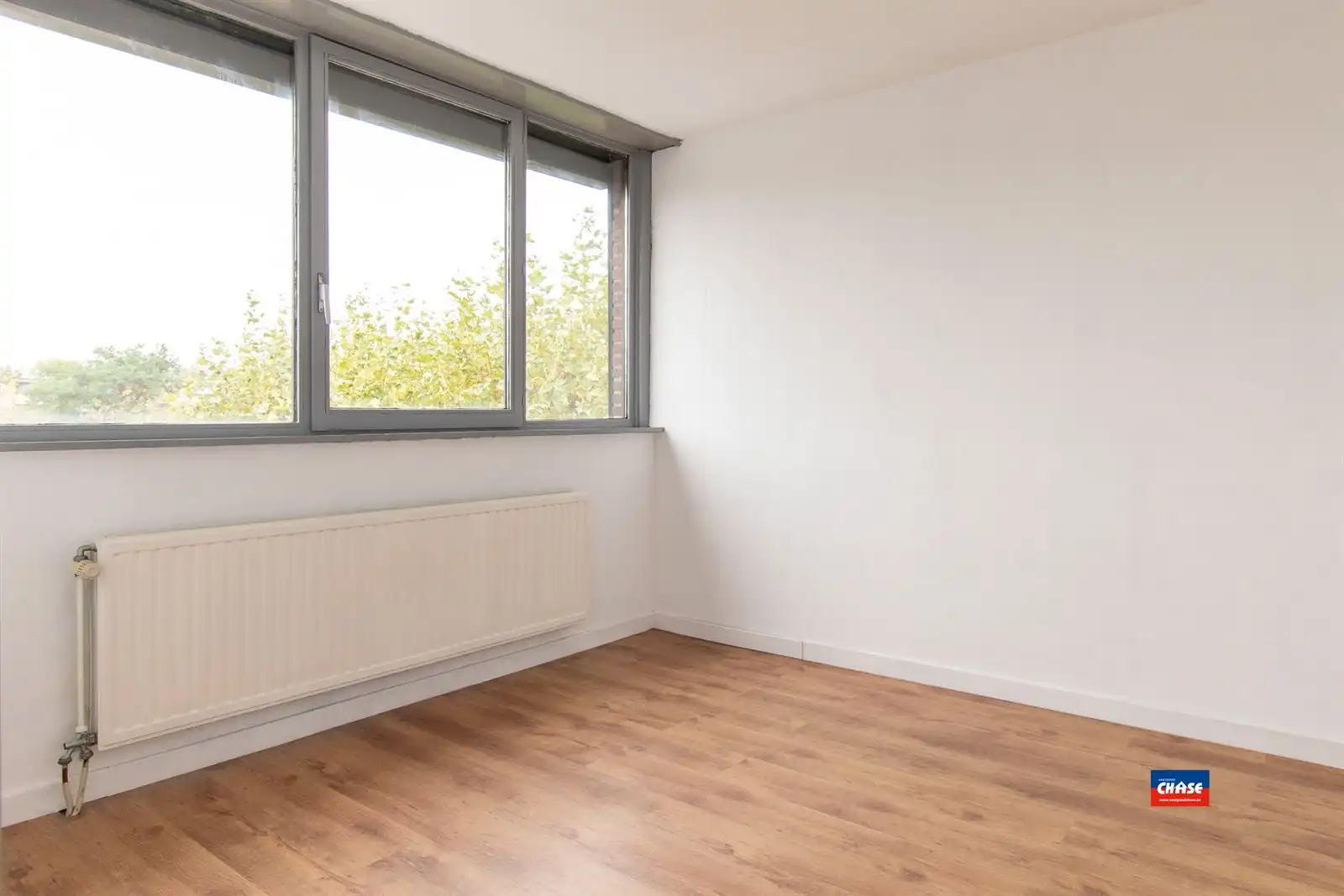 Woning met 4 slpks, garage en tuin foto 9