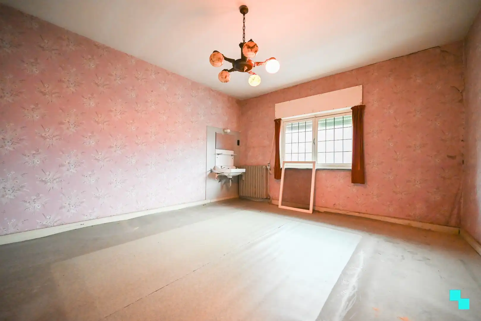 Zeer ruime & authentieke woning in Izegem foto 20