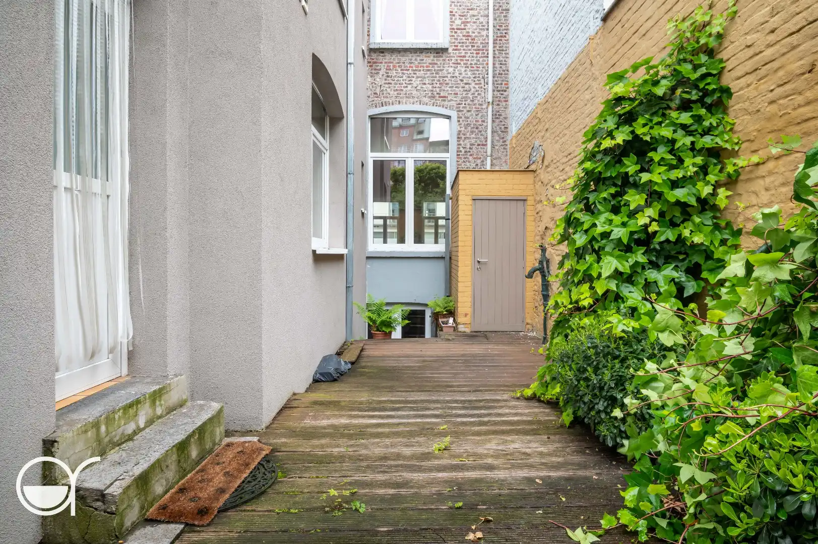 Mooie herenwoning aan Sint-Pietersstation foto 27