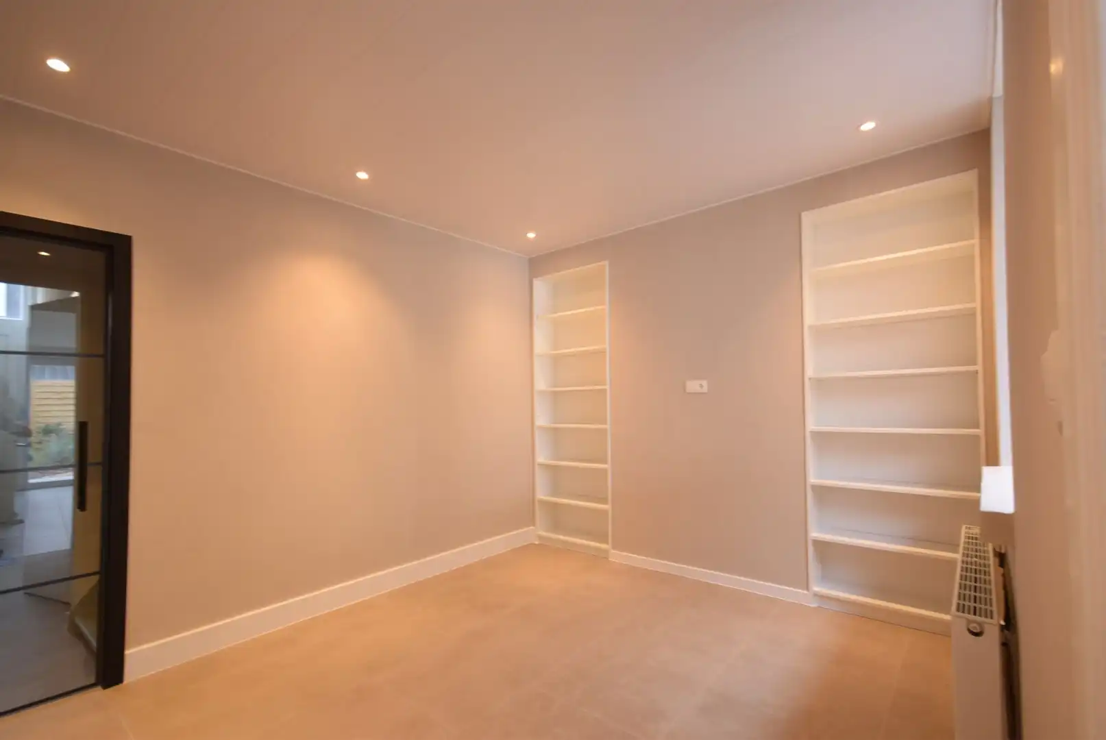 Instapklare rijwoning te koop in Roeselare – rustig gelegen nabij centrum en park foto 4