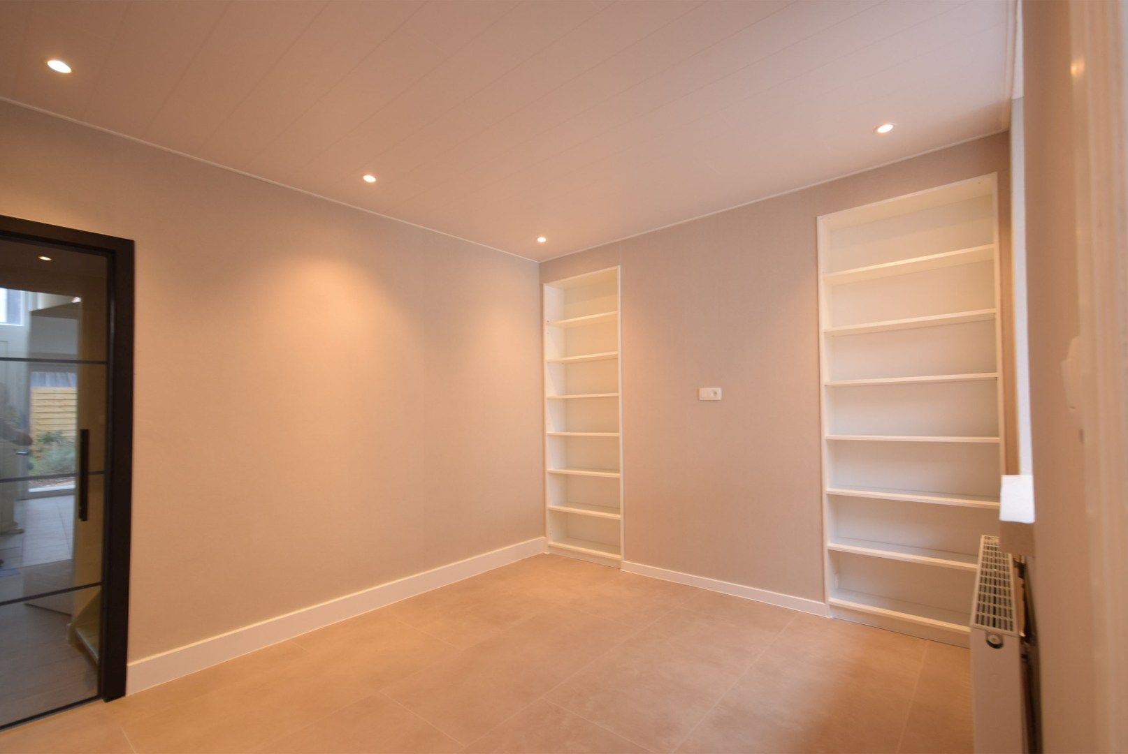 Instapklare rijwoning te koop in Roeselare – rustig gelegen nabij centrum en park foto 4