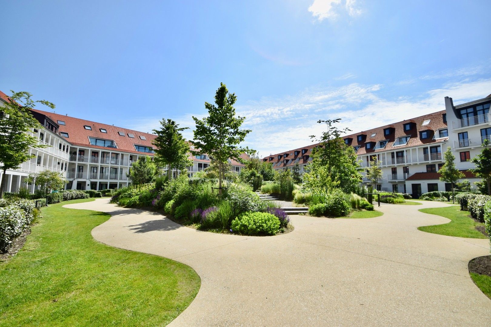 Zonnig nieuwbouw appartement met open zicht en zonneterras gelegen te Duinenwater foto 19