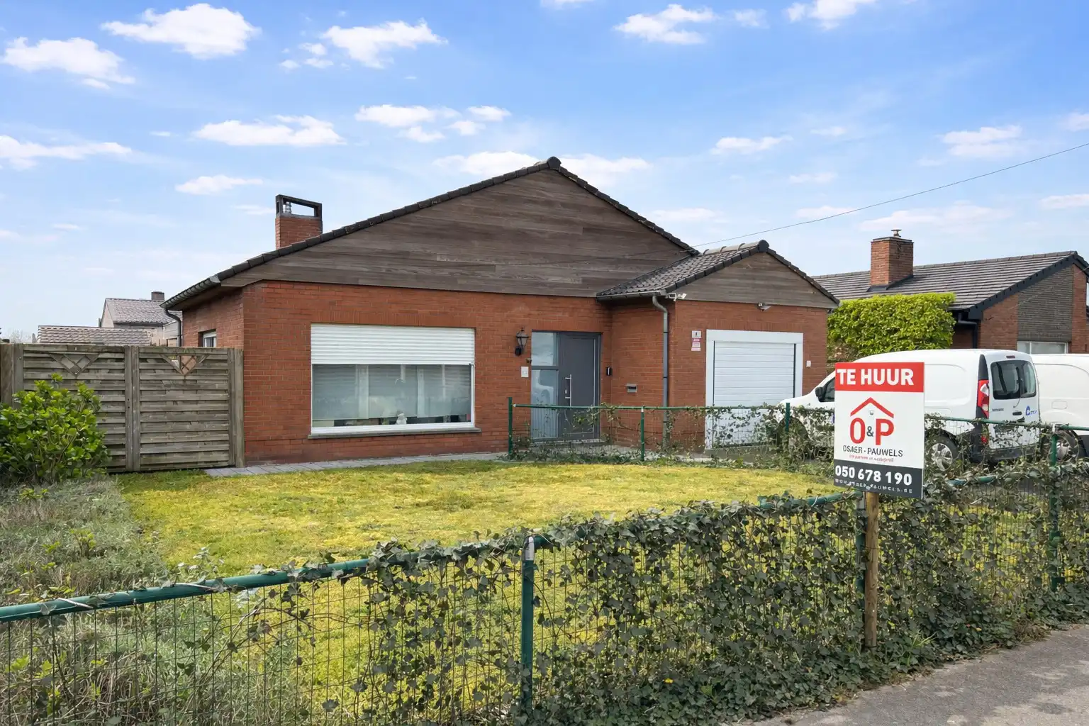 Instapklare open bebouwing met 3 slpk, garage en tuin, Kortemark foto {{pictureIndex}}