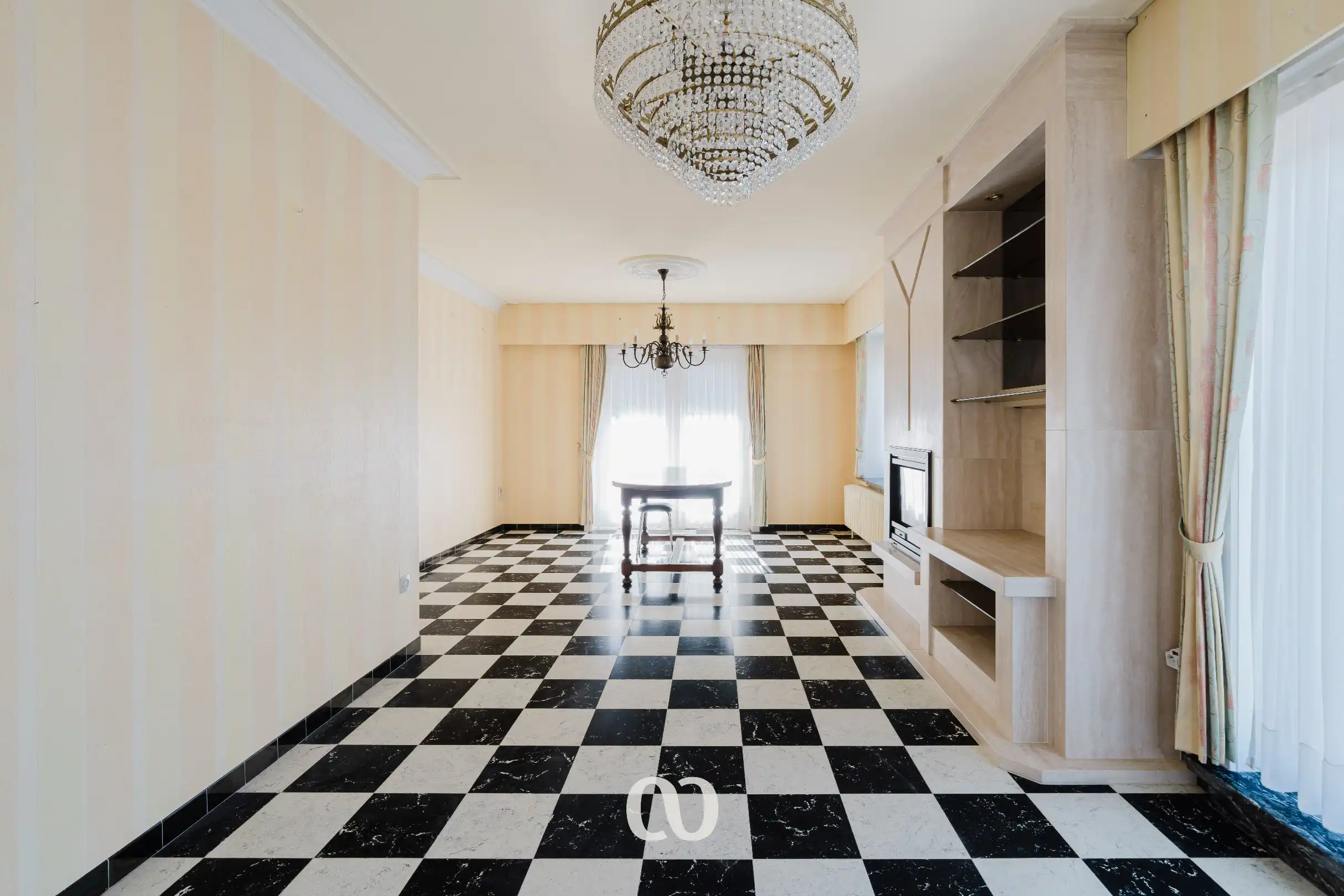 Stevige gezinswoning met tuin en volledige kelder in Lozer foto 4