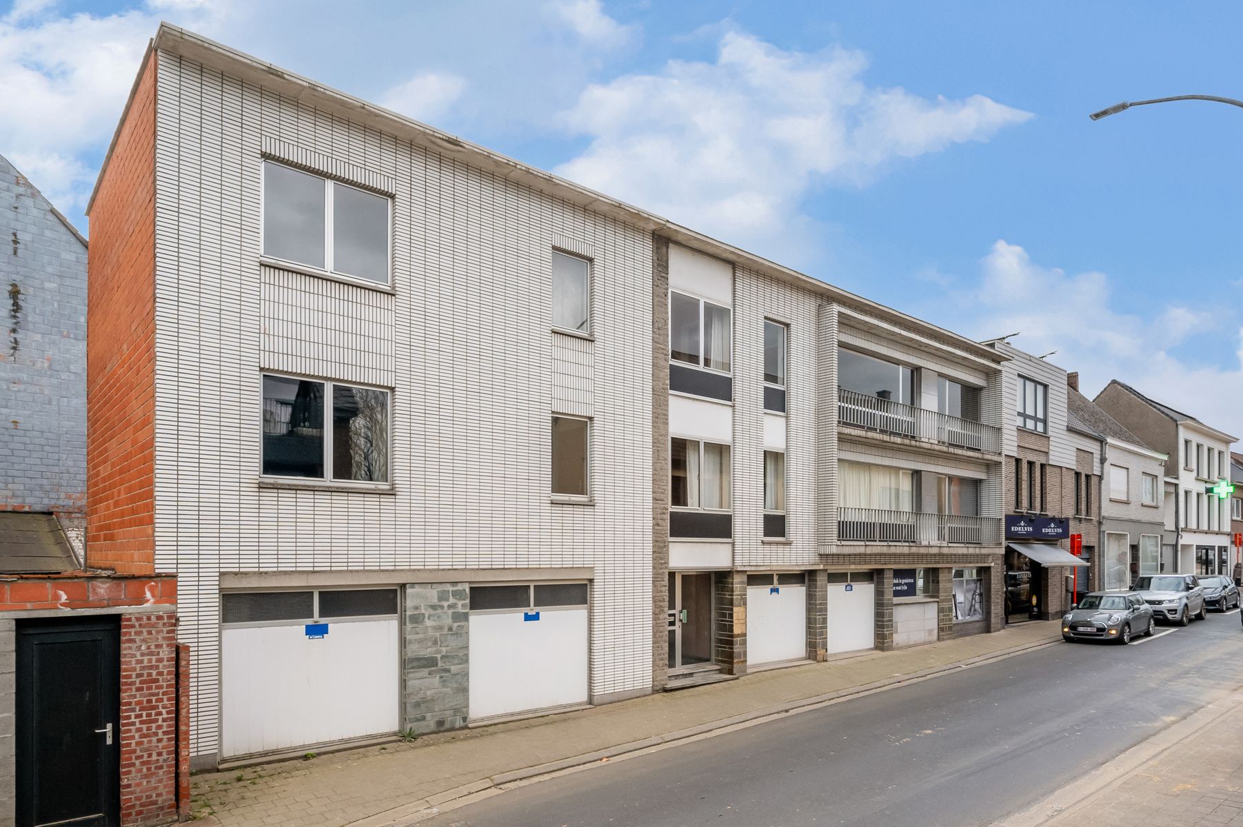 Hoofdfoto van de publicatie: Ruim appartement in het centrum van Denderhoutem