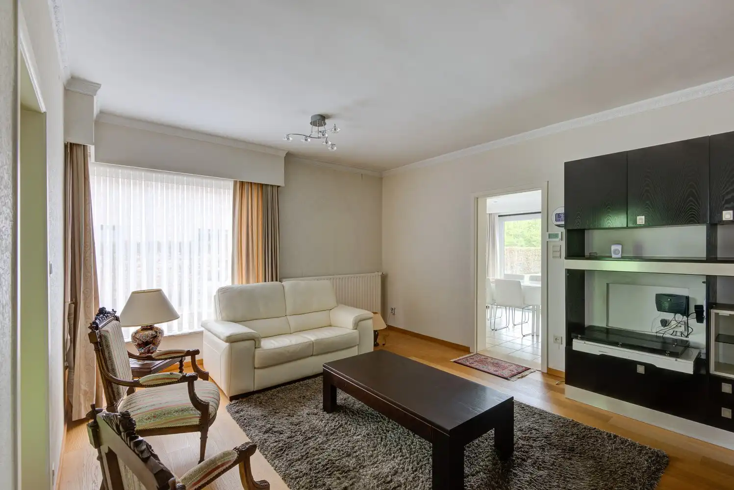 VERZORGDE GEZINSWONING MET 3 SLAAPKAMERS EN EEN RUIME TUIN TE STOKROOIE (HASSELT) foto 9