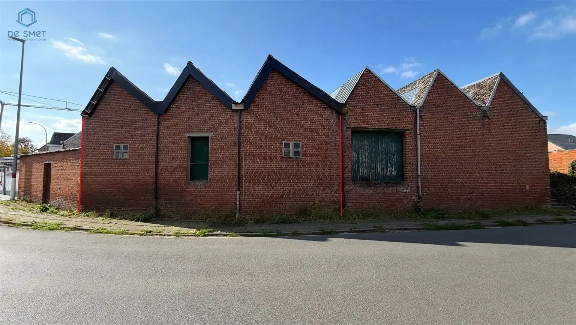 Te renoveren woning/projectgrond met 4 slp, garage en atelier. foto 25