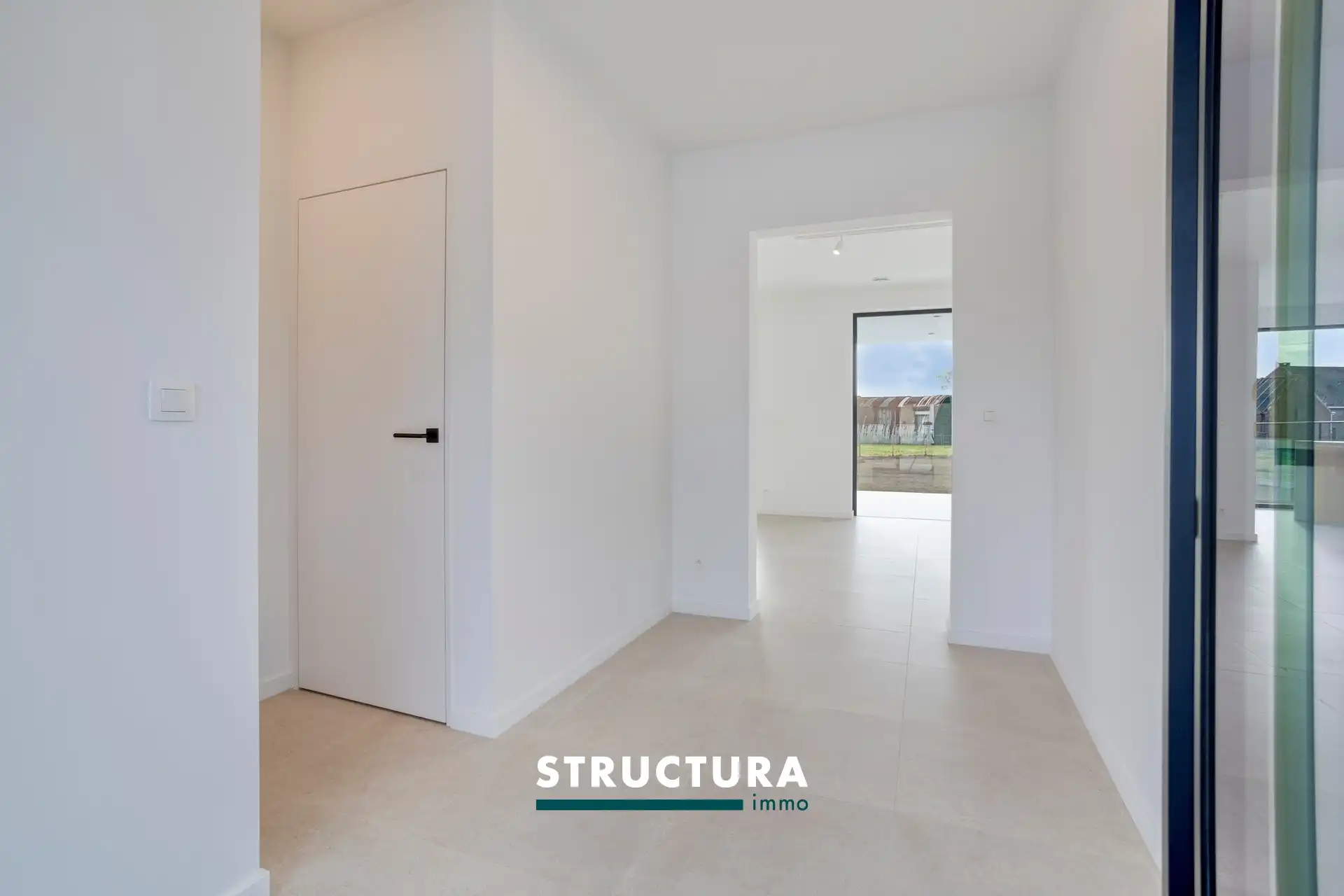 High end nieuwbouwoning met drie slapkamers foto 2
