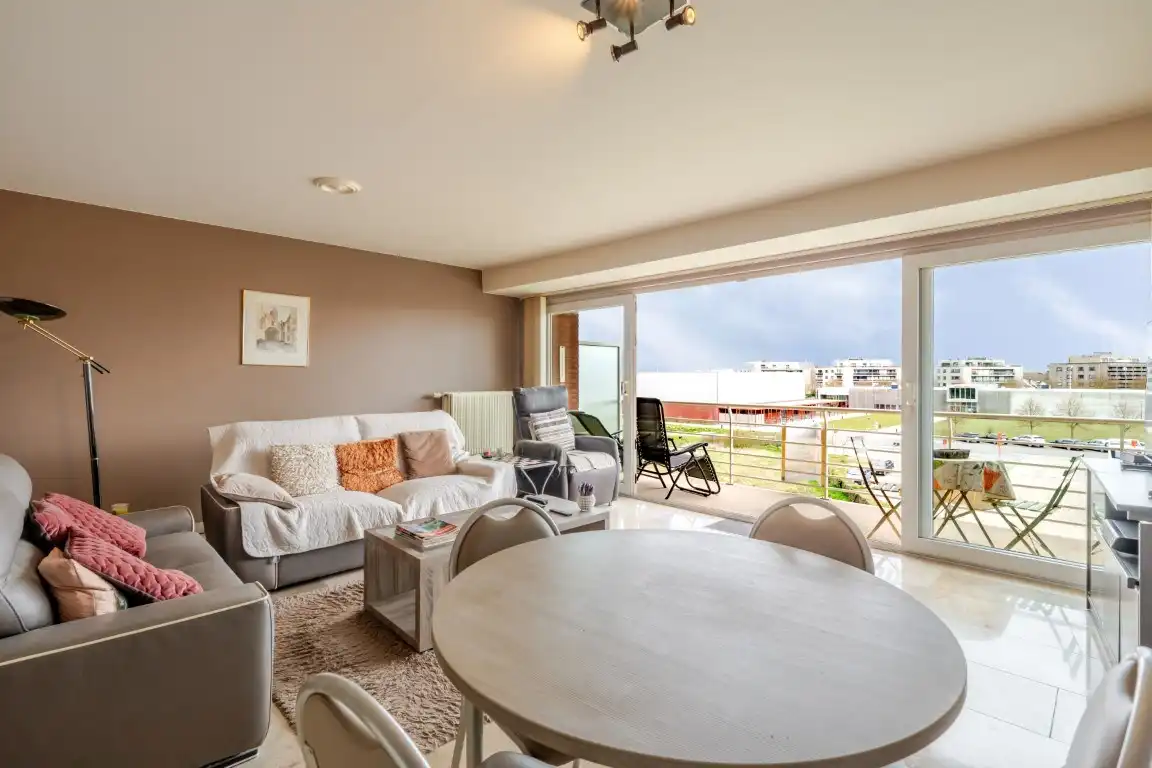 Instapklaar en zonnig 3 slpk appartement foto 4