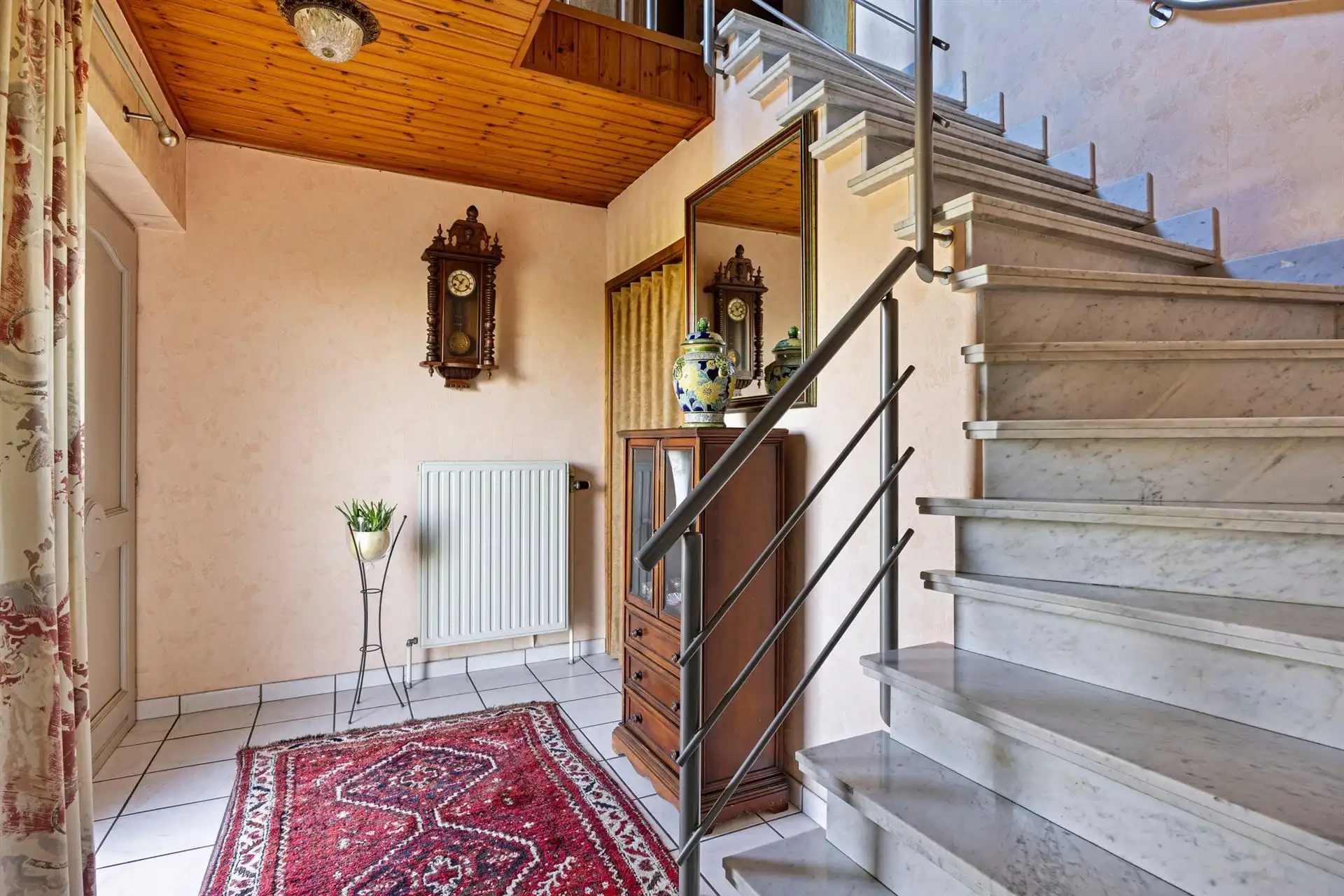 Commercieel bedrijfspand met woonst langs de Rijksweg in Maasmechelen, met hoge visibiliteit, parkeermogelijkheden en veelzijdig commercieel potentieel! foto 13