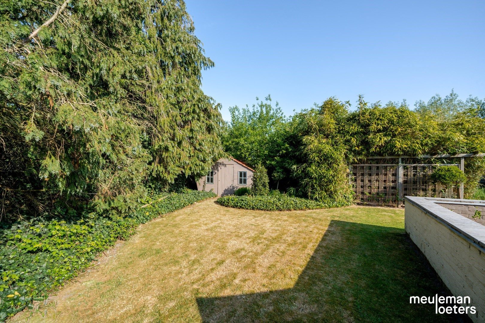 Te renoveren bungalow op fantastische ligging foto 23