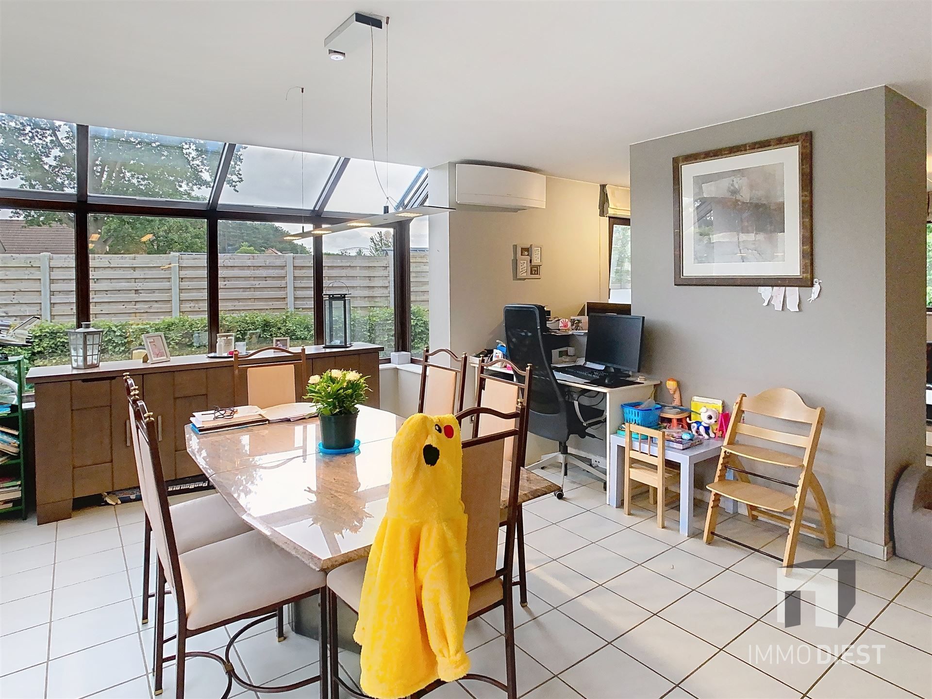 Ruime woning met 4 slaapkamers foto 6