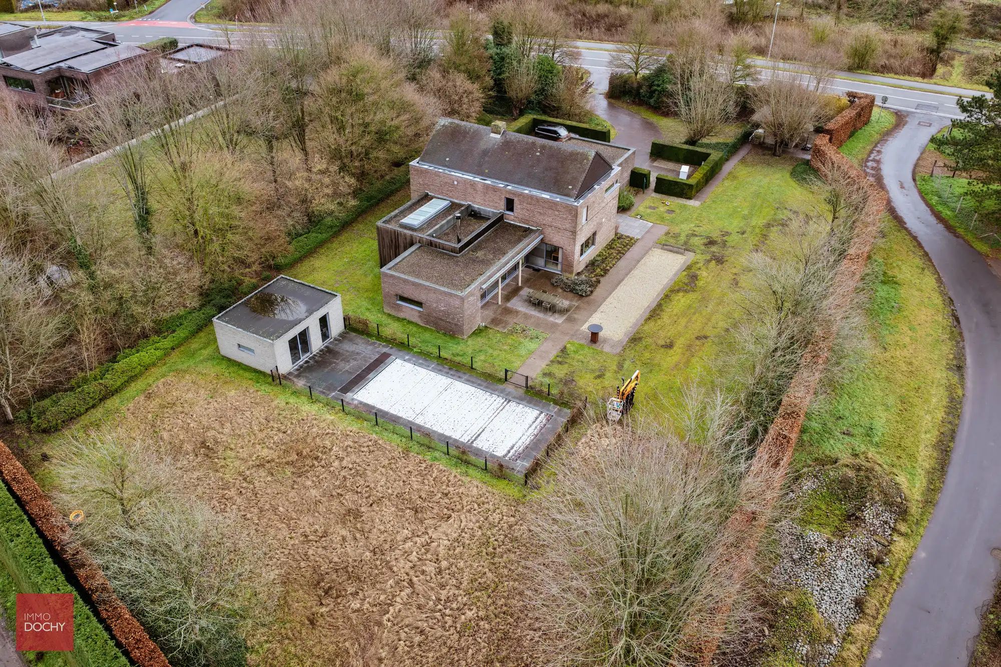 Ruime villa te huur foto 2