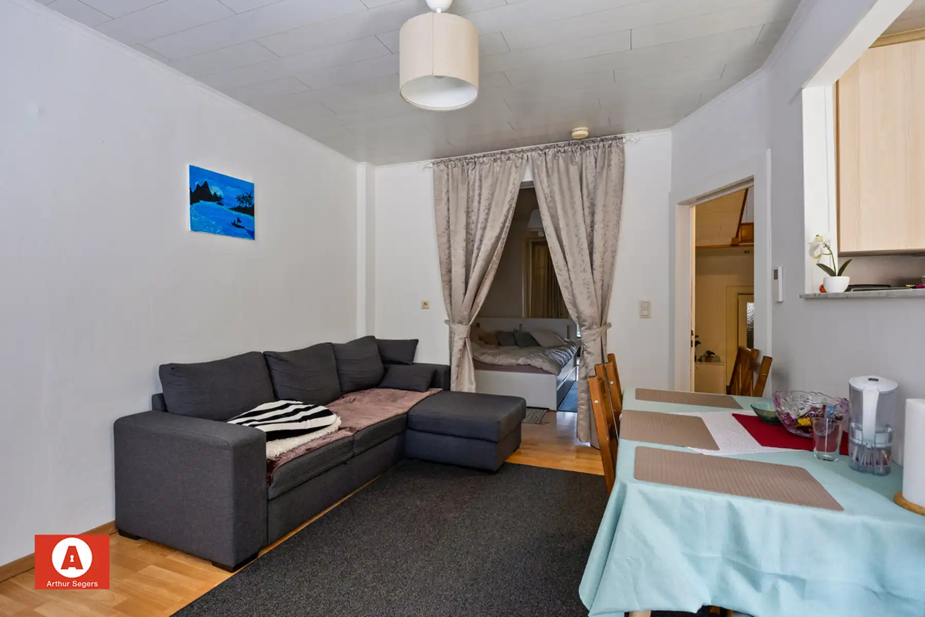 Woonhuis opgesplitst in 2 appartementen/woon-entiteiten foto 16