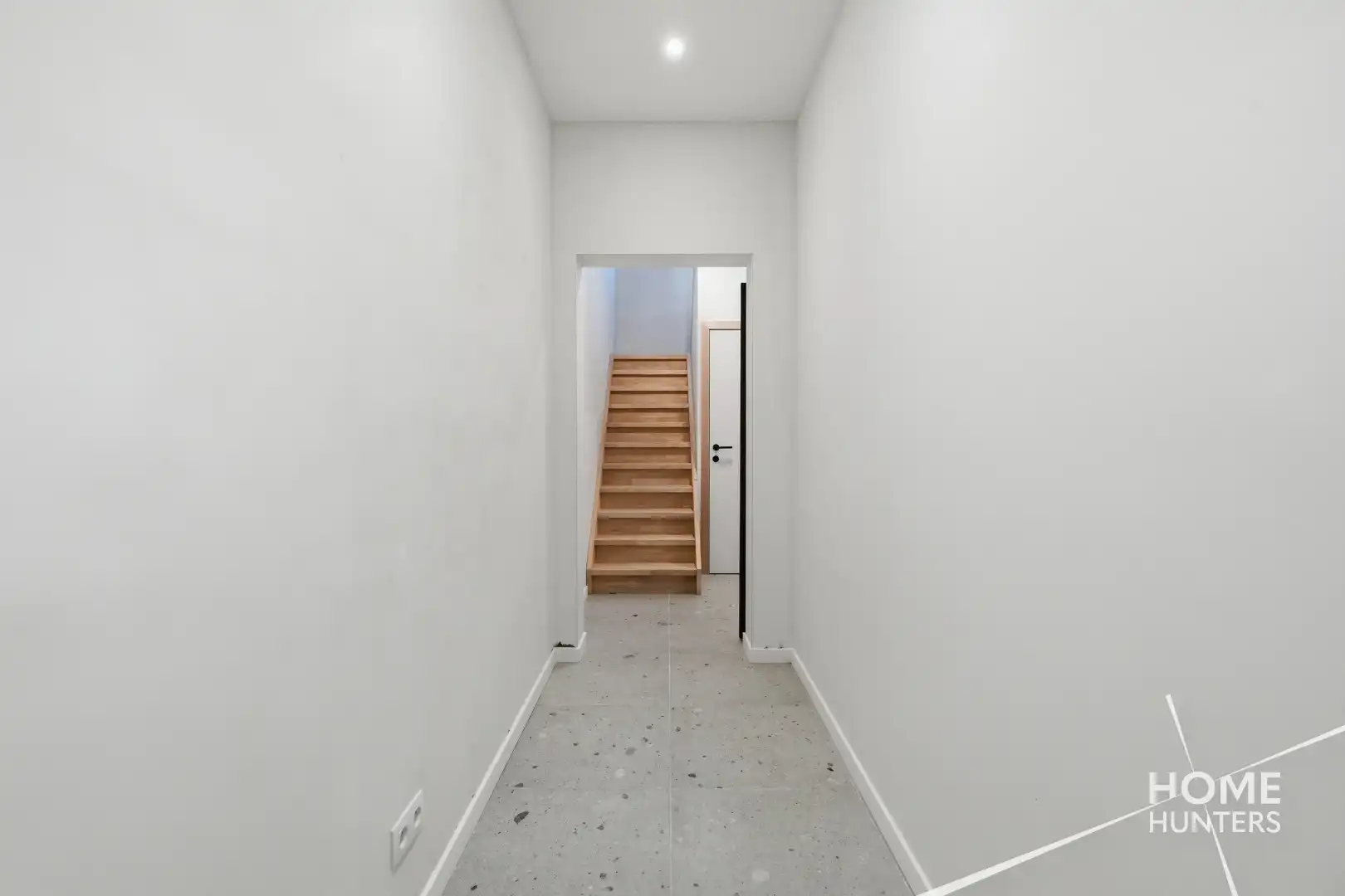 Volledig vernieuwde woning anno 2026 met 4 slaapkamers, prachtige tuin en garage foto 8