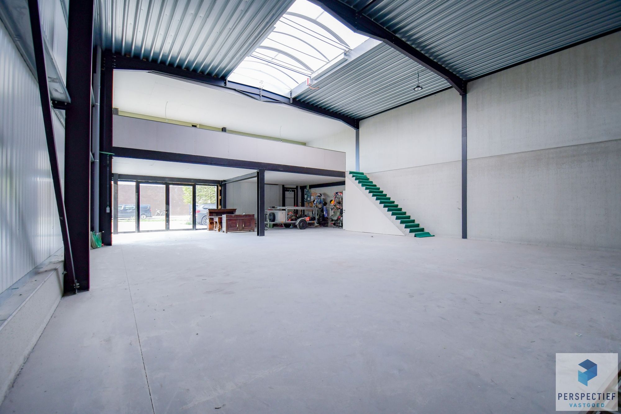 Loods (191 m²) te huur in het industriepark SCHATTING te Zedelgem - UNIT B foto 2