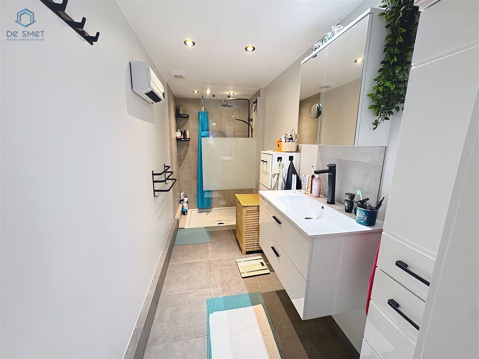 Instapklare woning met 3 slaapkamers, stadstuintje, berging en carport in rustige straat nabij centrum Brakel foto 7