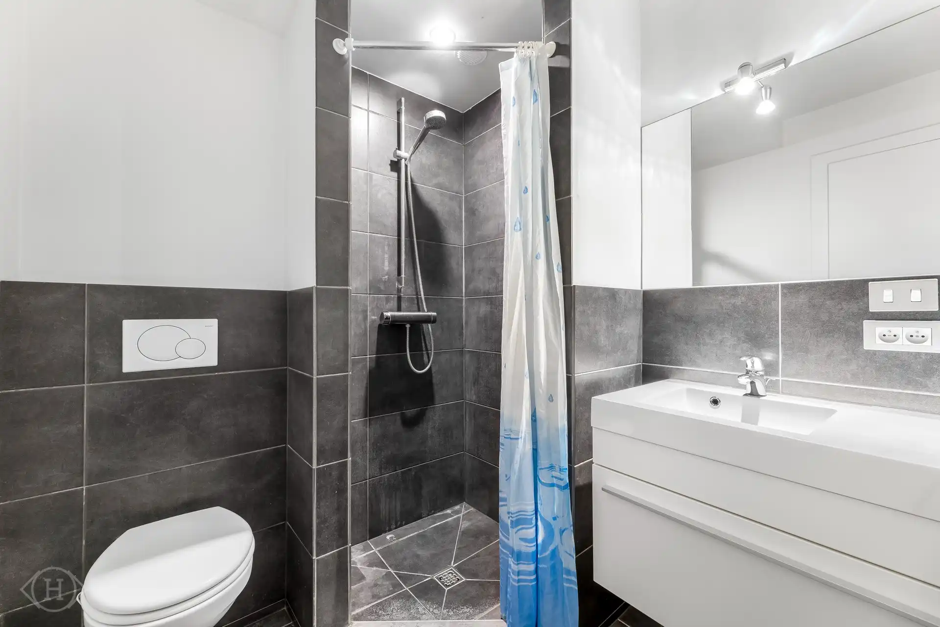 Opbrengsteigendom: Ruim kantoor + duplexappartement foto 38