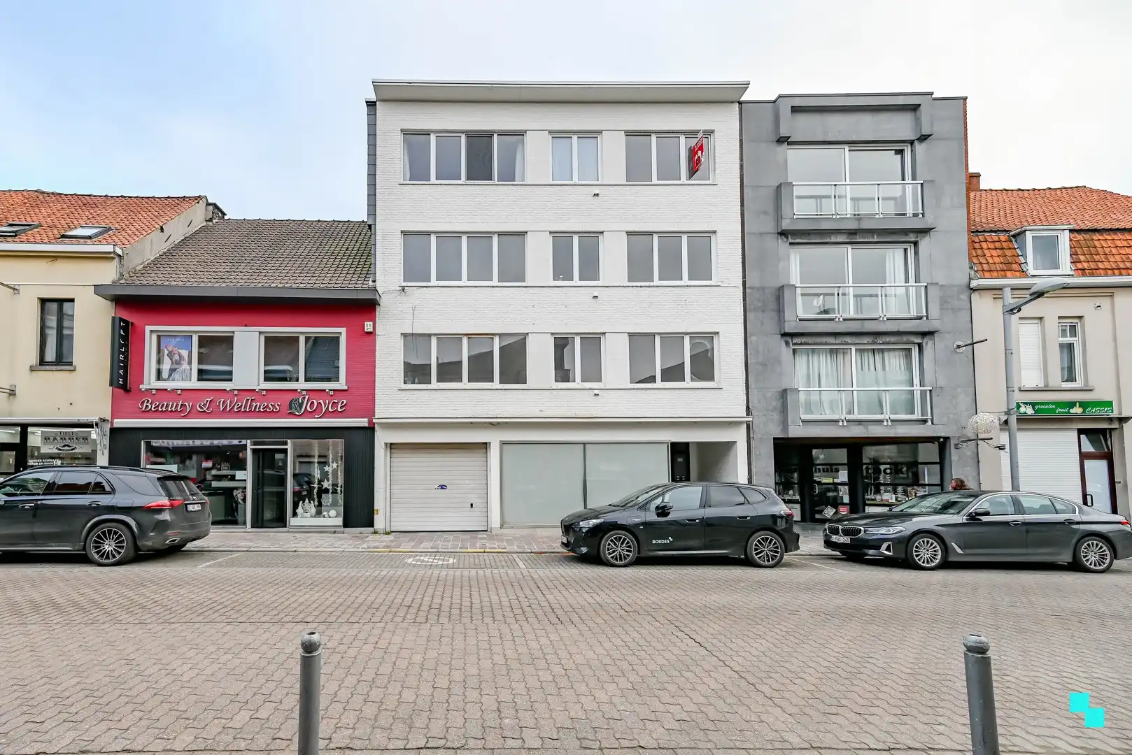 Gerenoveerd appartement met twee slaapkamers in centrum Tielt foto 22