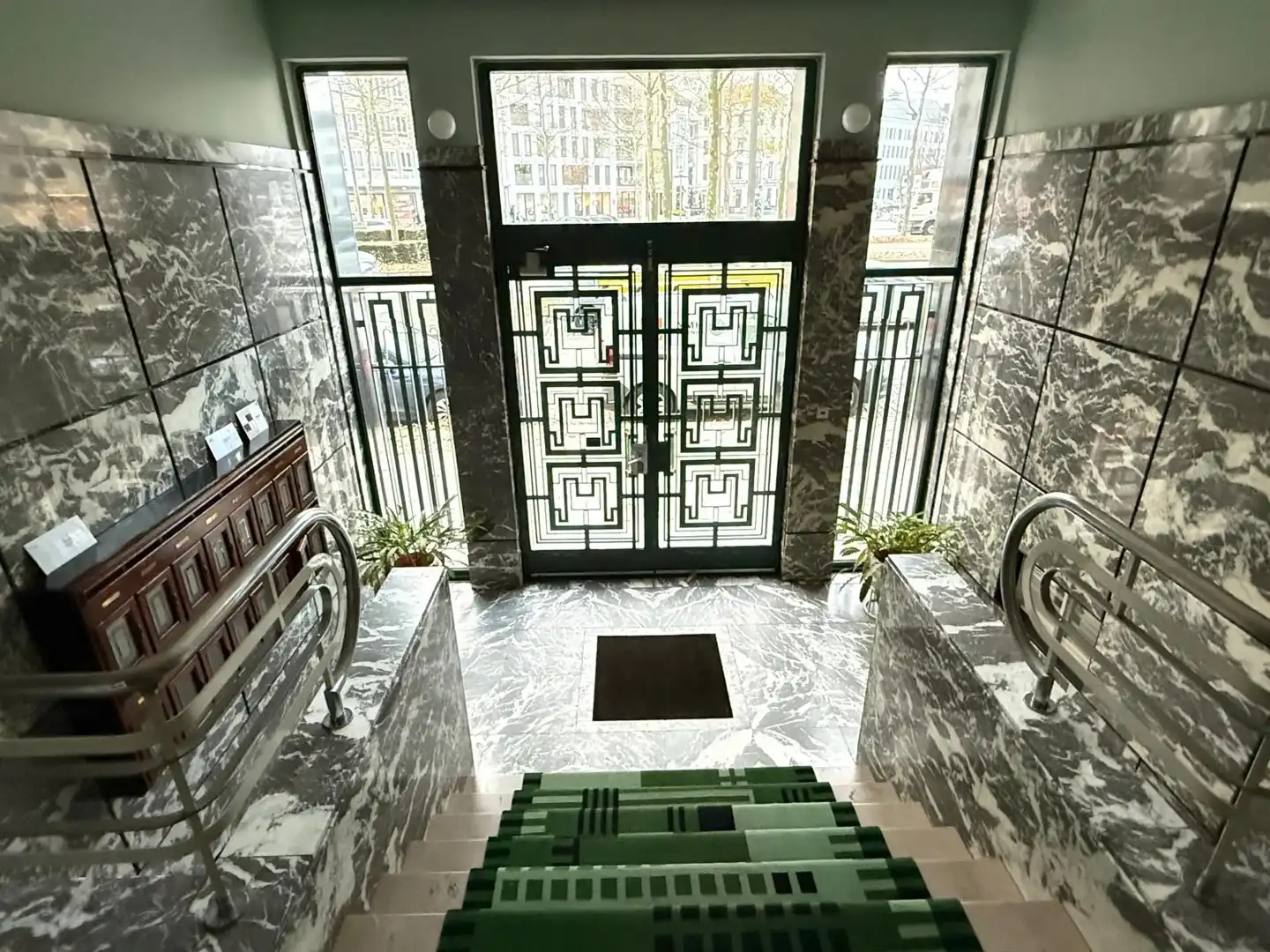 RUIM GELIJKVLOERSAPPARTEMENT foto 10