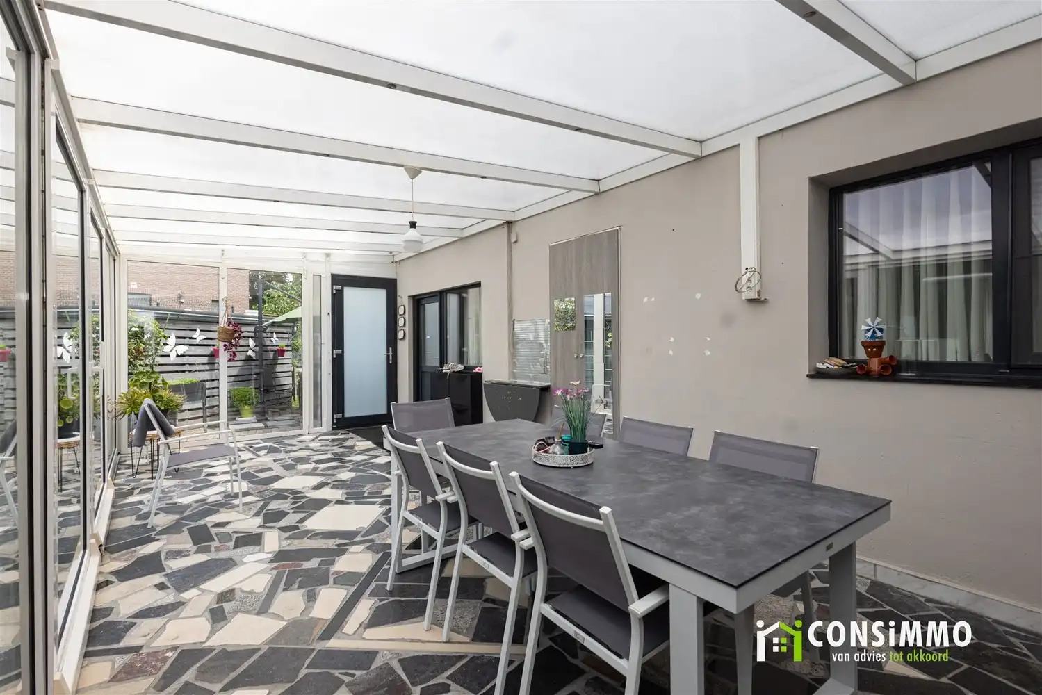 Gerenoveerde mijnwoning in de tuinwijk van Waterschei foto 15